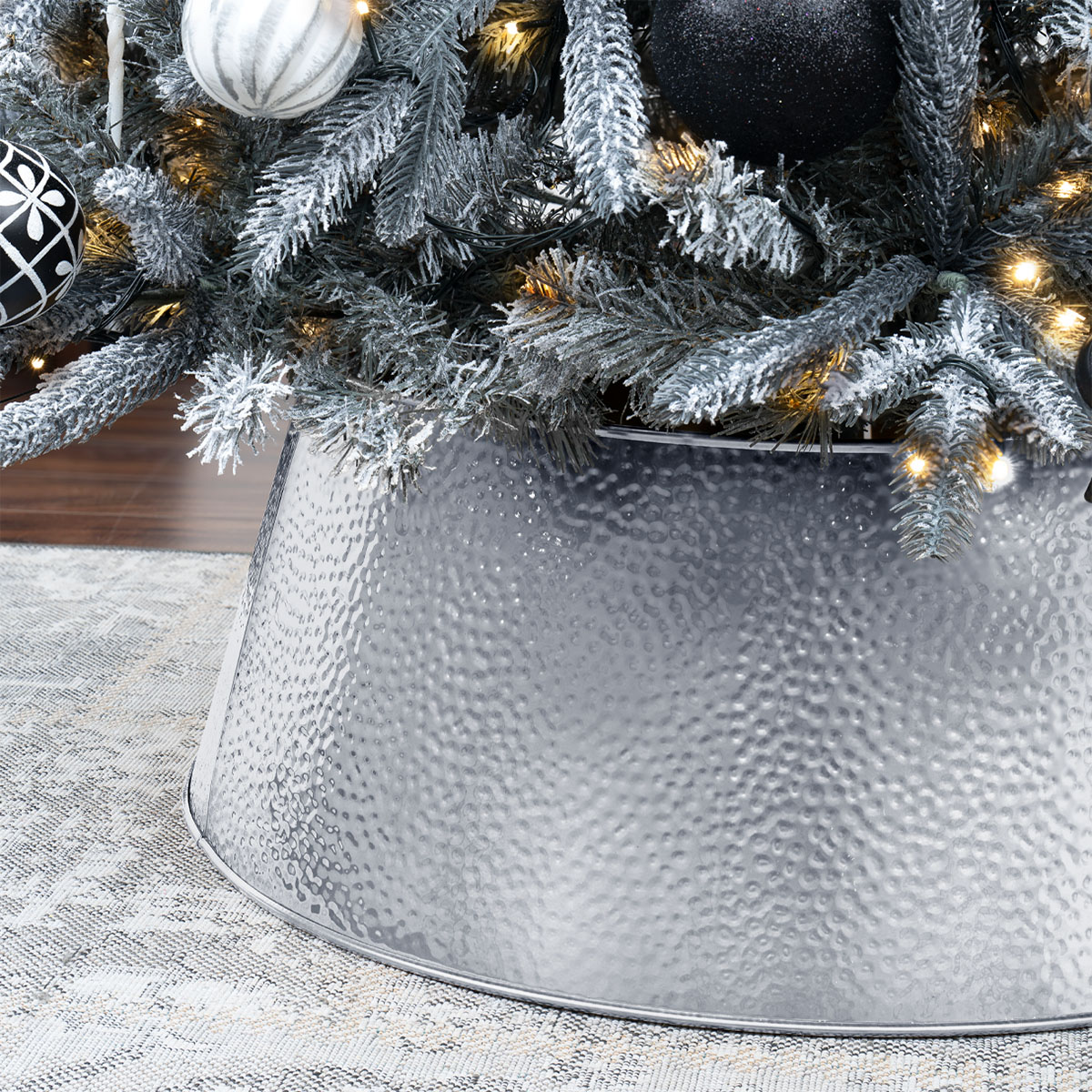 Foto 3 pulgar | Pie De Árbol De Navidad Esquimal Collar Metálico Plateado 68.6 Cm