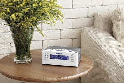 Foto 3 | Radio-reloj Sangean Rcr-22 Atomic Fm/am Con Entrada Auxiliar Plateada - Venta Internacional.