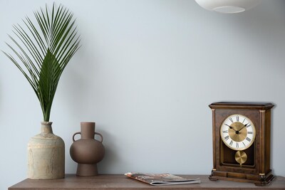Foto 5 | Reloj De Sobremesa Bulova Vanderbilt B1860, Madera De Nogal Cálido - Venta Internacional.