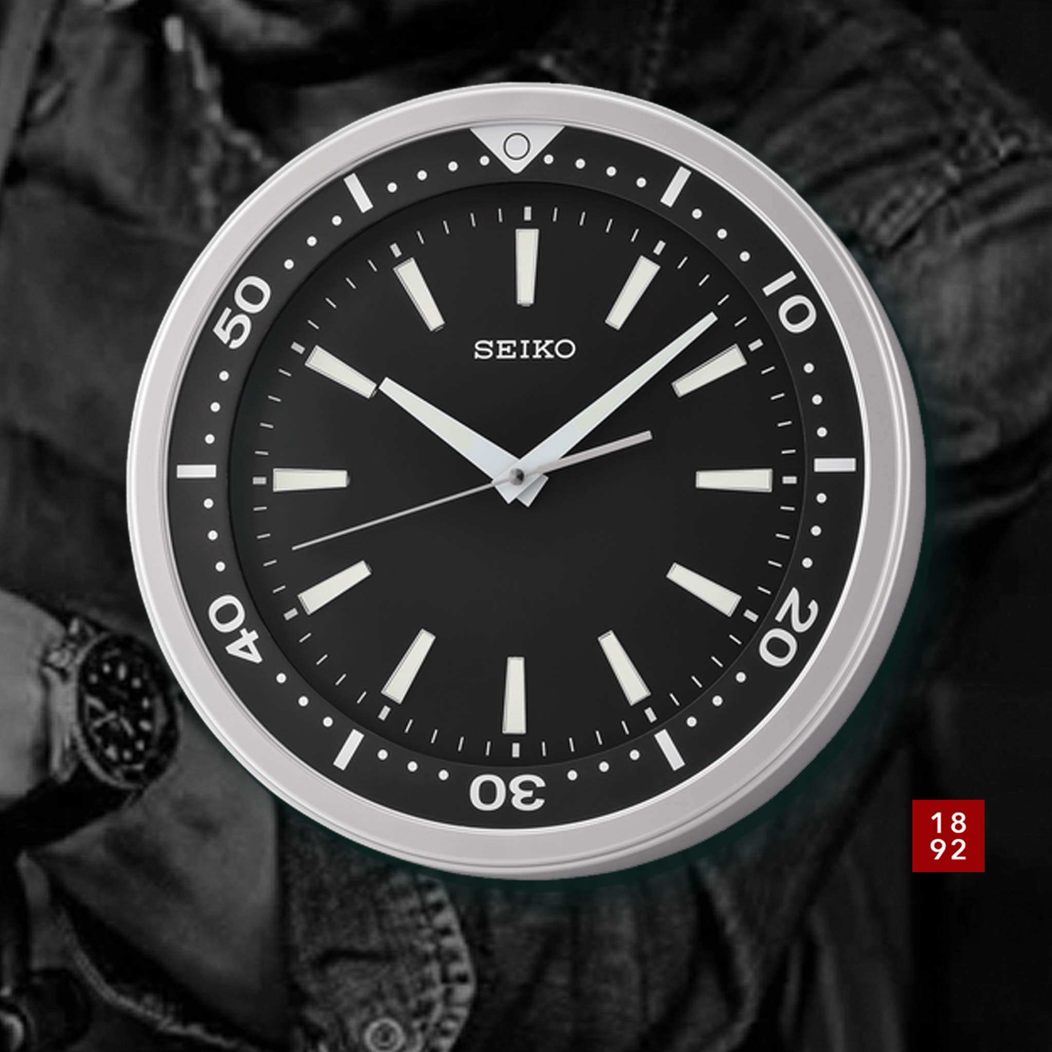 Foto 5 pulgar | Reloj de Pared Seiko Negro y Plateado con Esfera de 35 cm Diseño Quiet Sweep - Venta Internacional