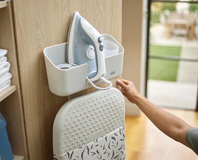 Foto 3 | Organizador De Almacenamiento Para Jarras Y Soporte Para Planchas Joseph Joseph Ironhub - Venta Internacional.