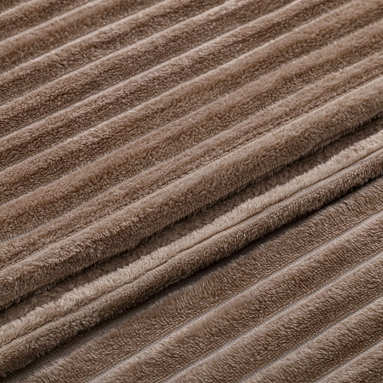Foto 4 pulgar | Frazada Ultra Suavecita y Calientita B.Kind & Beyond color Beige