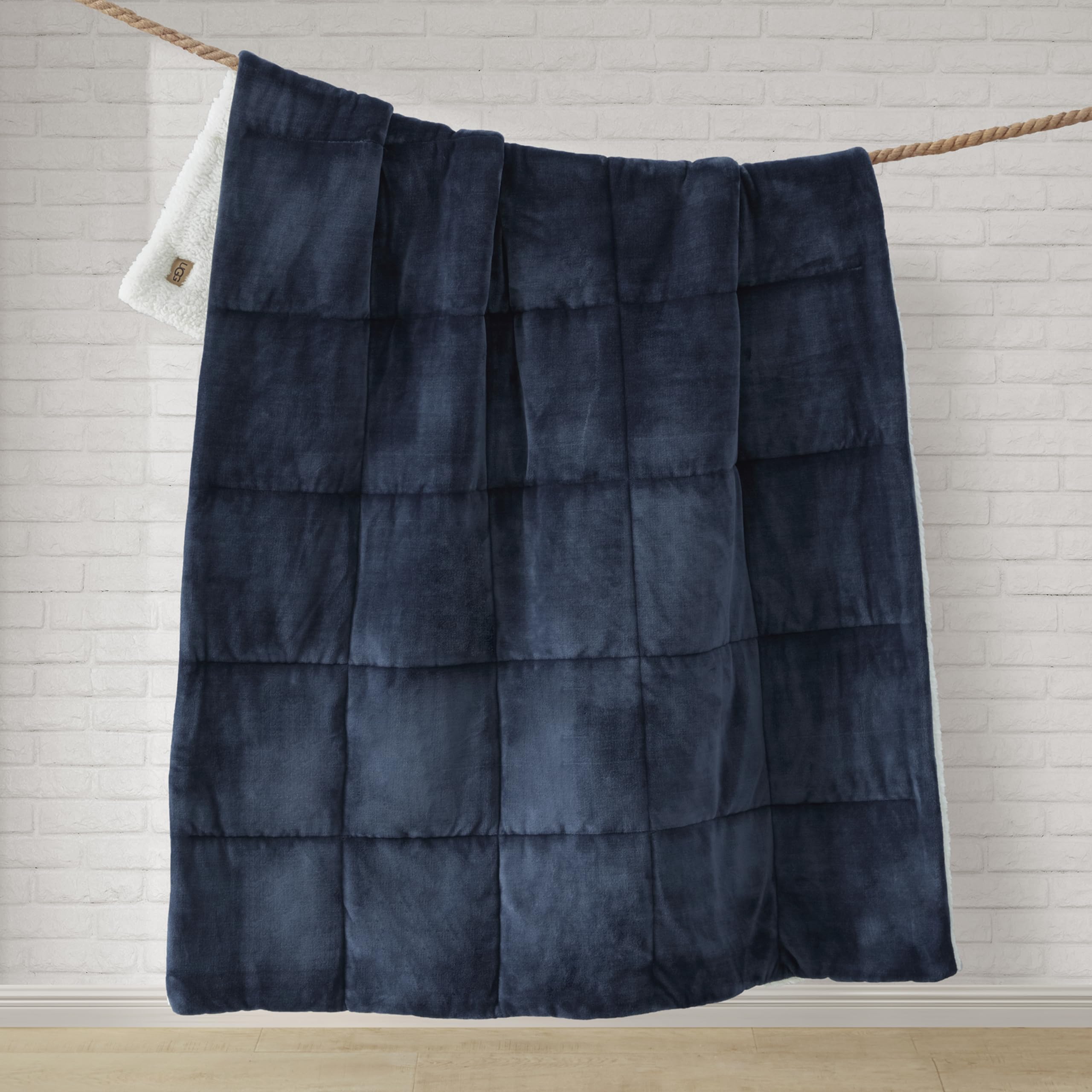 Foto 7 pulgar | Manta Ugg Nita Warm Reversible De 50 X 70 Cm, Color Azul Marino - Venta Internacional.