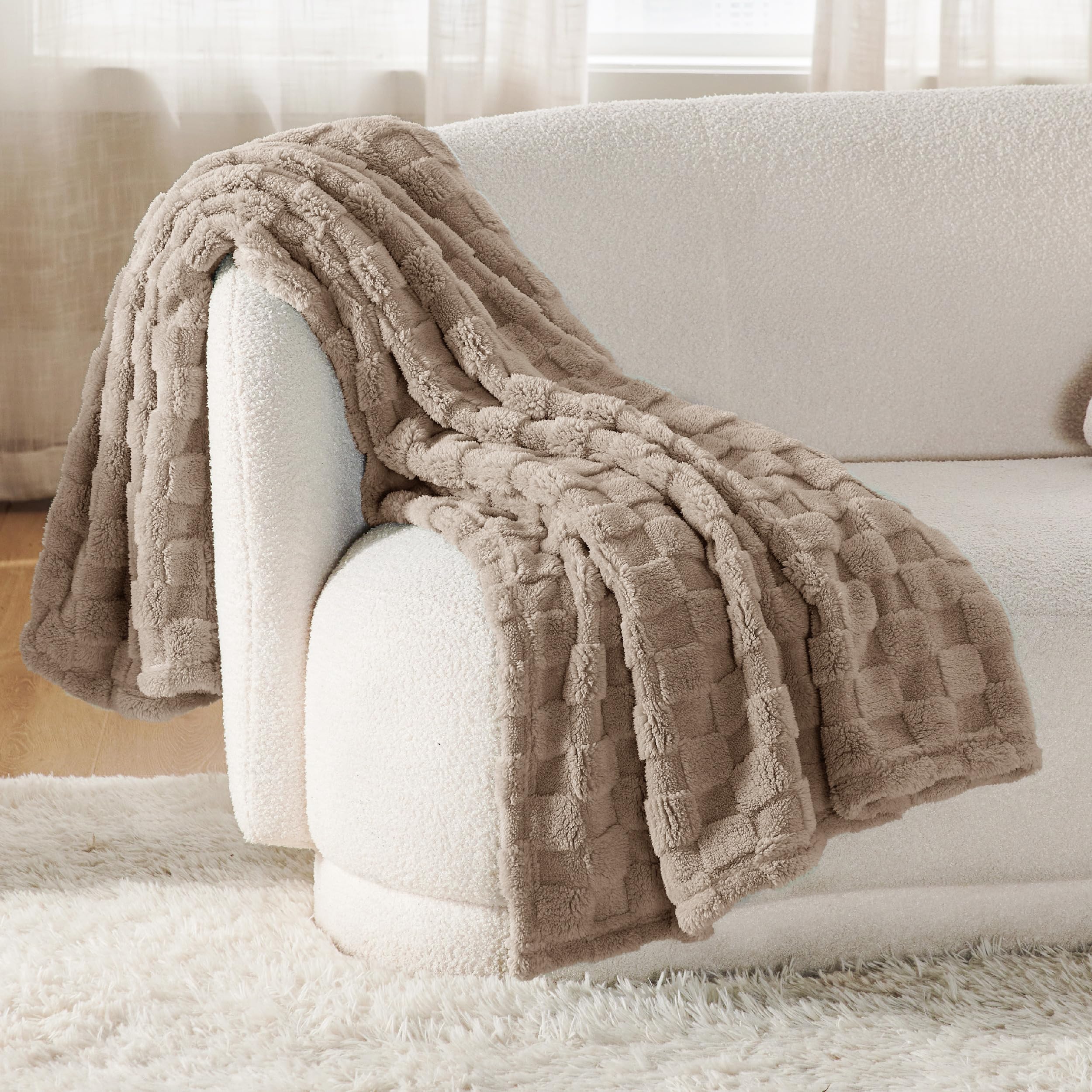 Foto 3 pulgar | Manta Bedsure De Forro Polar Marrón Claro Para Sofá, 130 X 180 Cm - Venta Internacional.