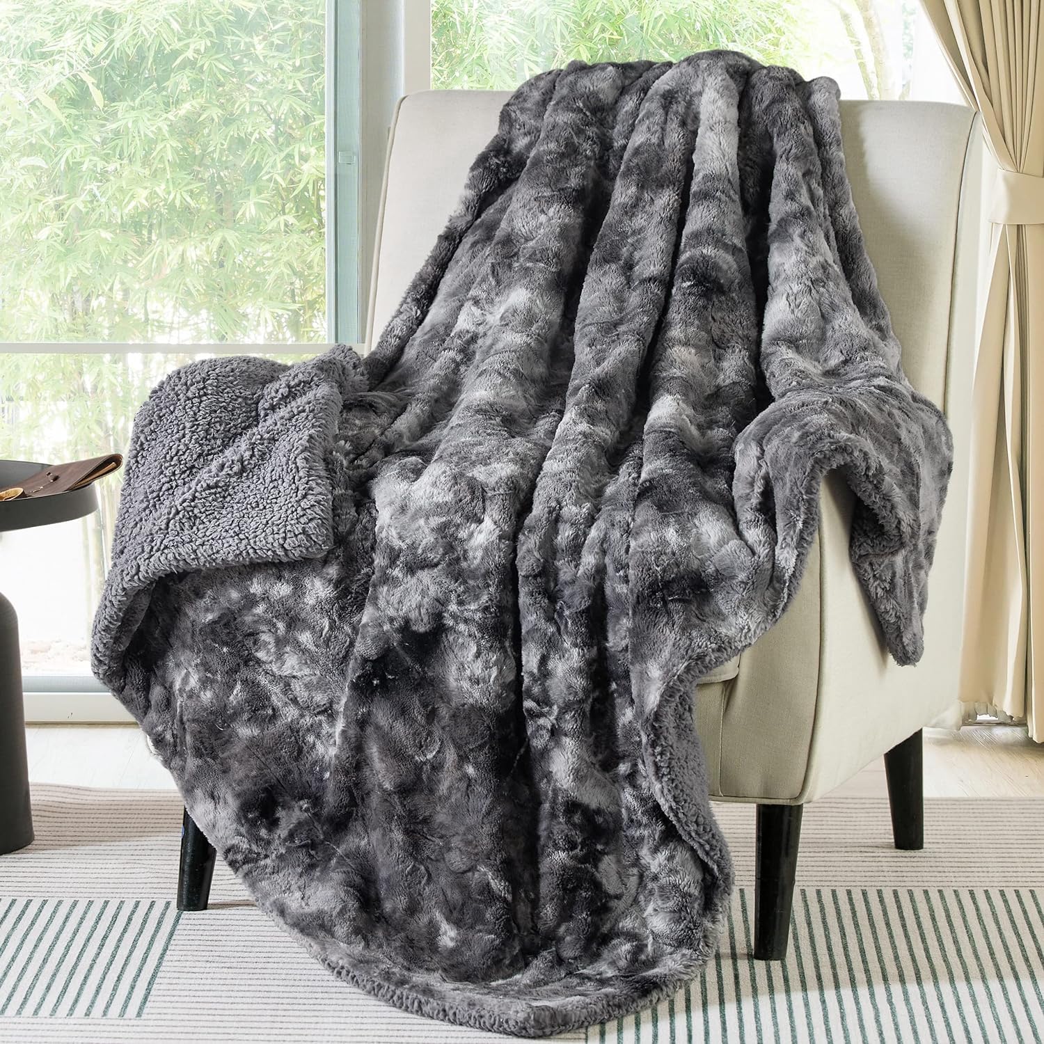 Manta De Piel Sintética Sherpa De Blanket Bedsure, Cálida Y Acogedora, 130 X 150 Cm - Venta Internacional.