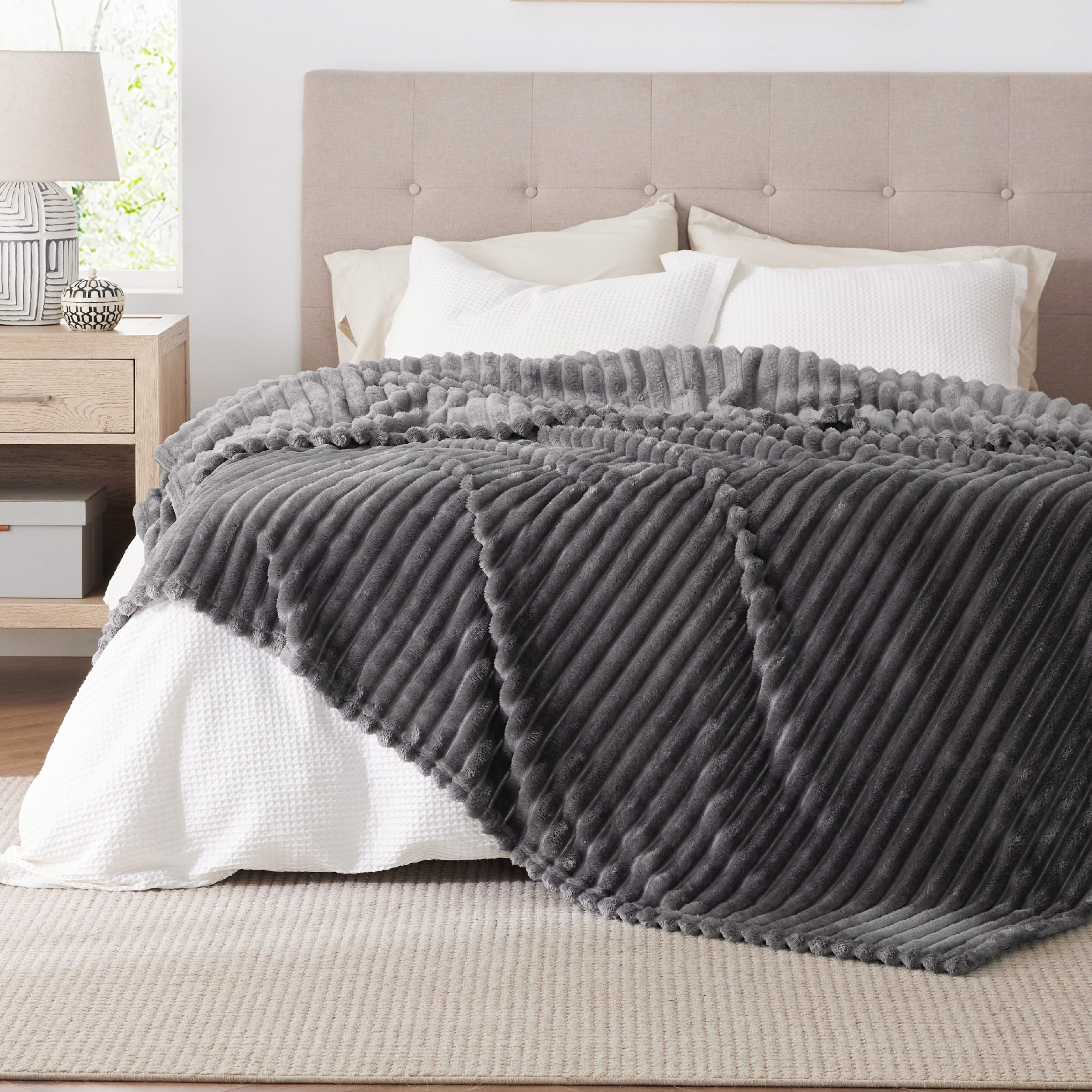 Foto 3 pulgar | Manta Bedsure De Forro Polar Gris Tamaño Queen, 230 X 230 Cm, Para Sofá - Venta Internacional.