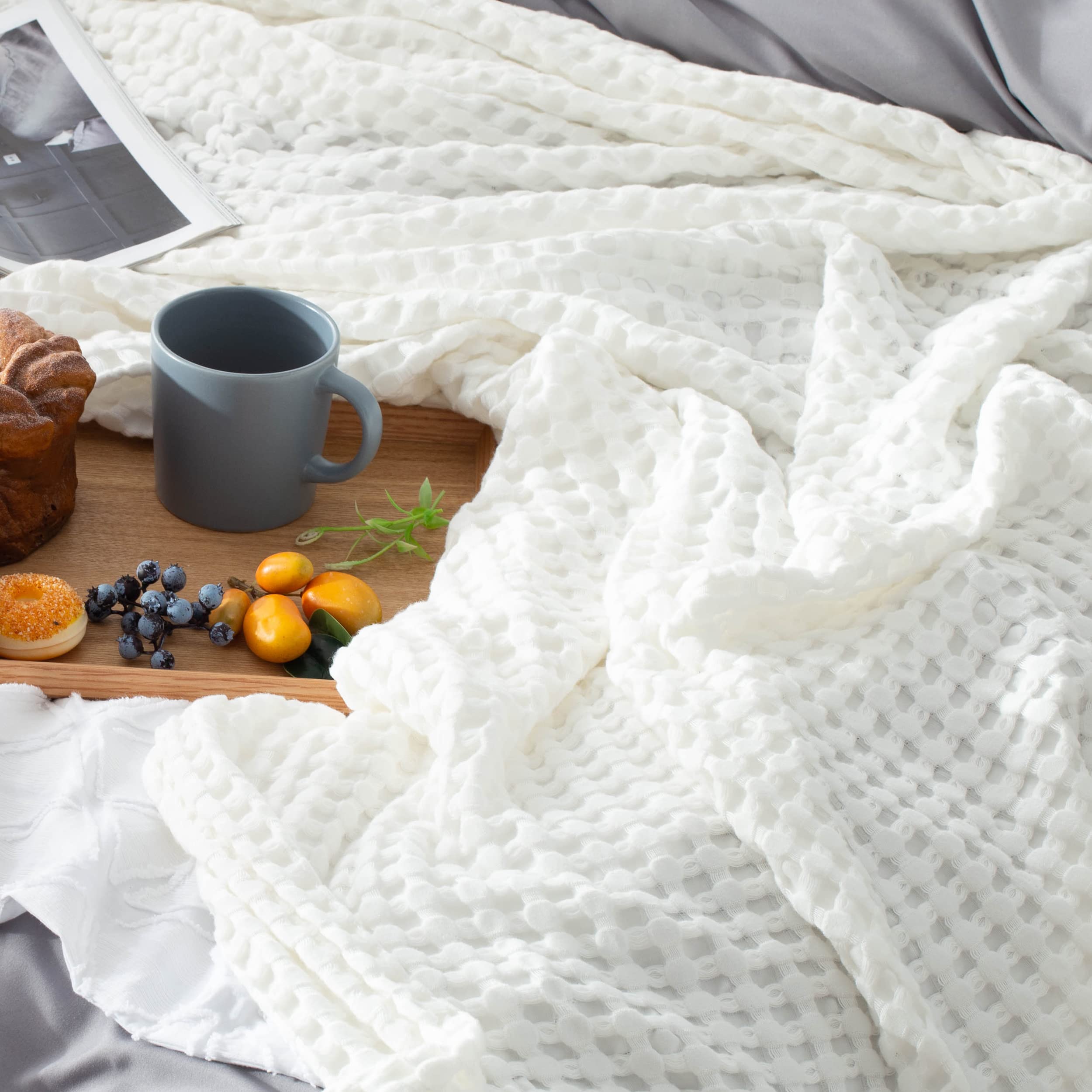 Foto 7 | Manta Bedsure Cooling De Algodón Con Forma De Gofre Tamaño Queen, Color Verde Oscuro - Venta Internacional.