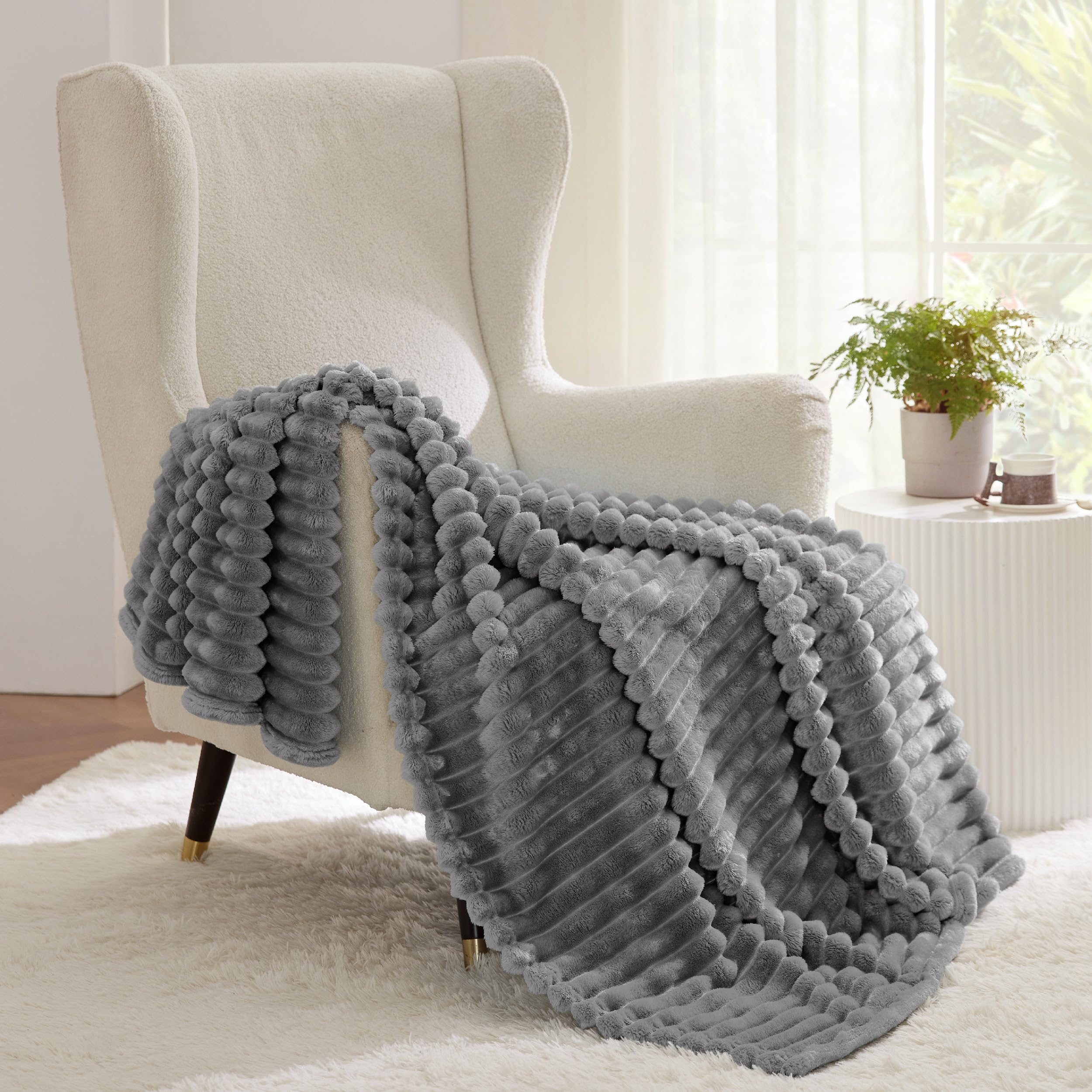 Foto 3 pulgar | Manta Bedsure Frost De Forro Polar Gris Para Sofá, 150 X 200 Cm - Venta Internacional.
