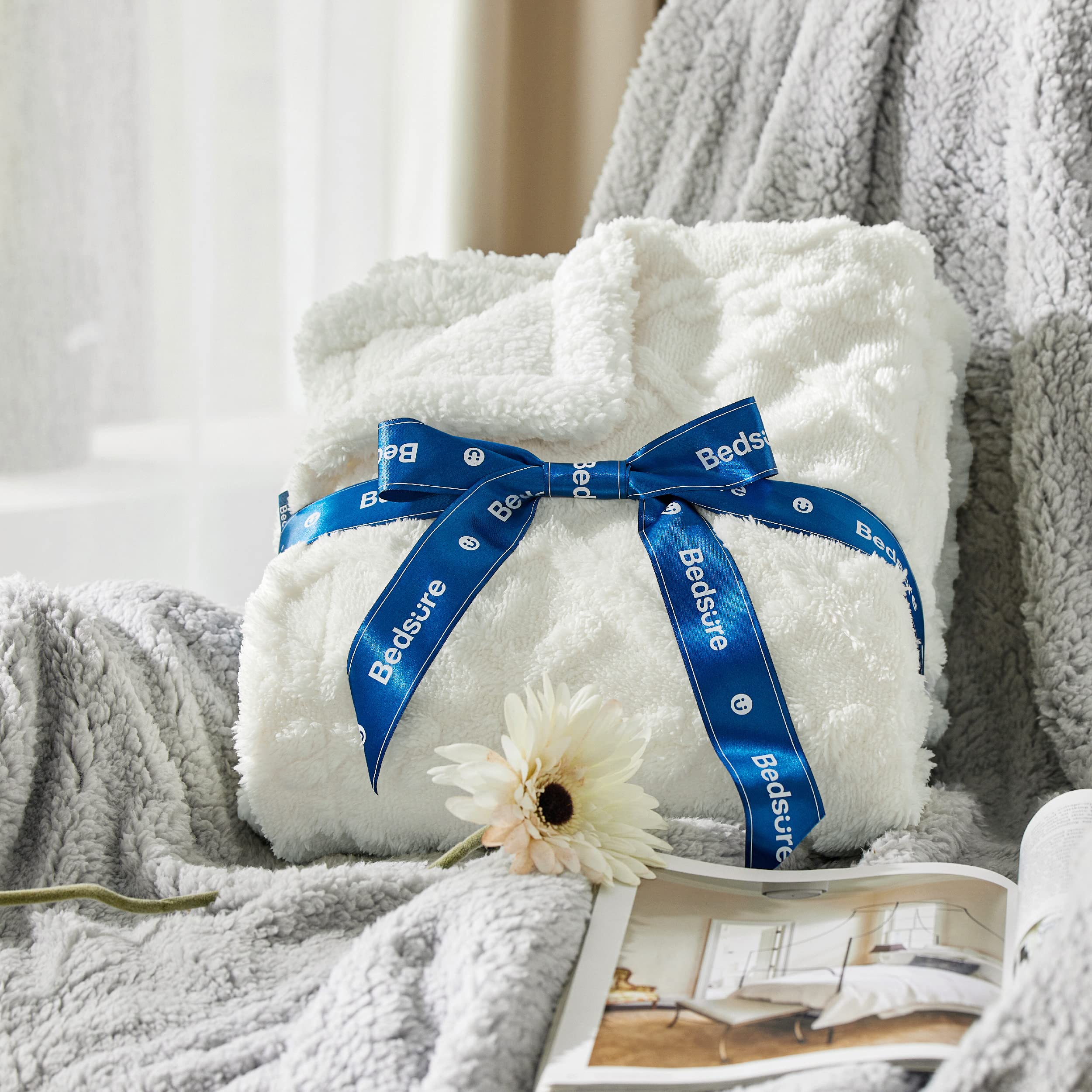 Foto 5 | Manta Bedsure Sherpa De Forro Polar Para Sofá, 130 X 150 Cm, Color Crema - Venta Internacional.