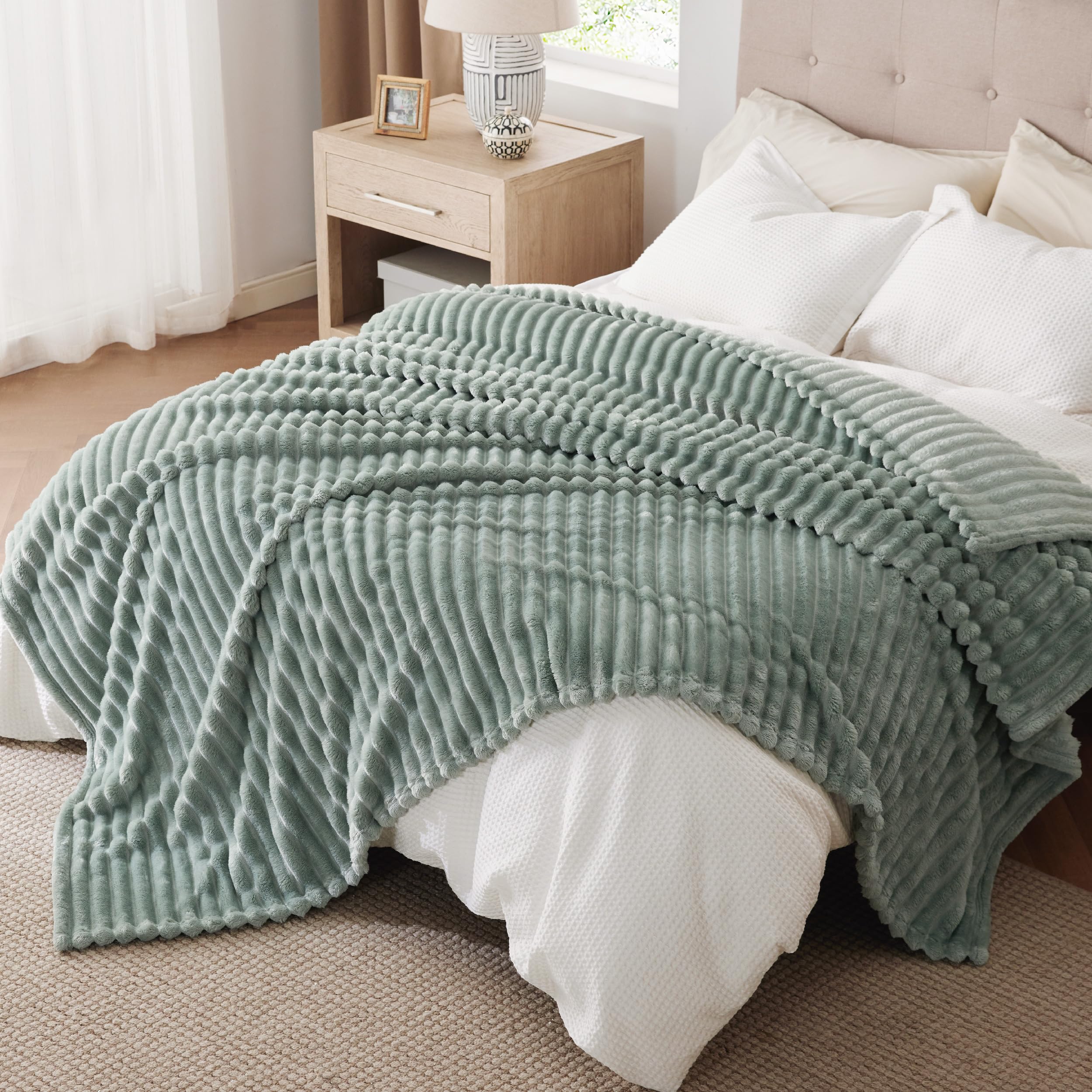 Foto 6 | Manta Bedsure Gentlesoft, Forro Polar De Franela, Tamaño Queen, Color Verde Salvia - Venta Internacional.