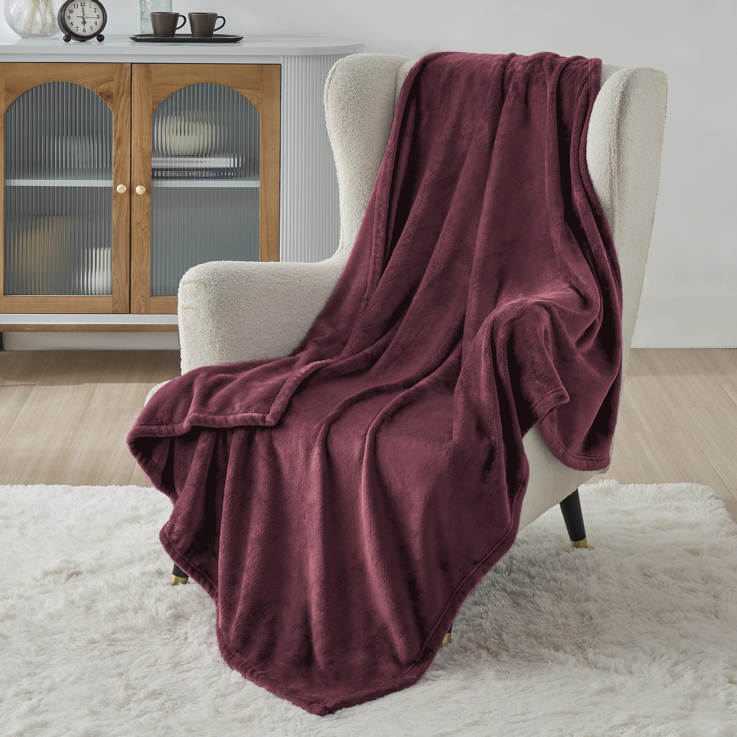 Manta Polar Para Cama, Color Rojo Burdeos, 130 X 150 Cm, 300 G/m² - Venta Internacional.