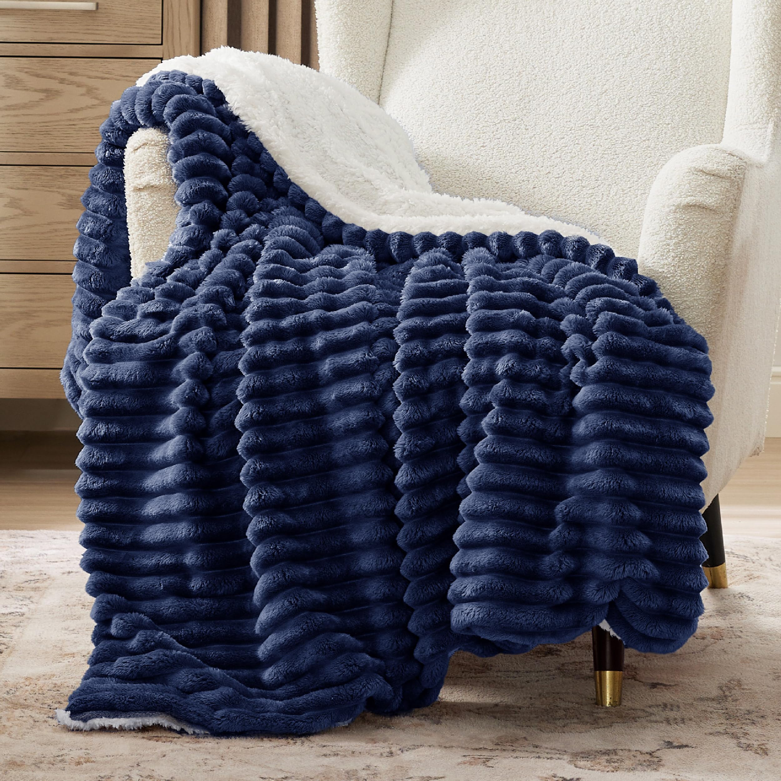 Manta Bedsure Sherpa Para Cama Doble, 150 X 200 Cm, Color Azul Marino - Venta Internacional.