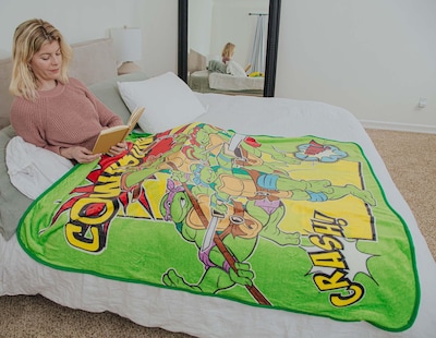 Foto 4 | Manta Plateada Buffalo Nickelodeon Tmnt Cowabunga 127 X 152 Cm - Venta Internacional.