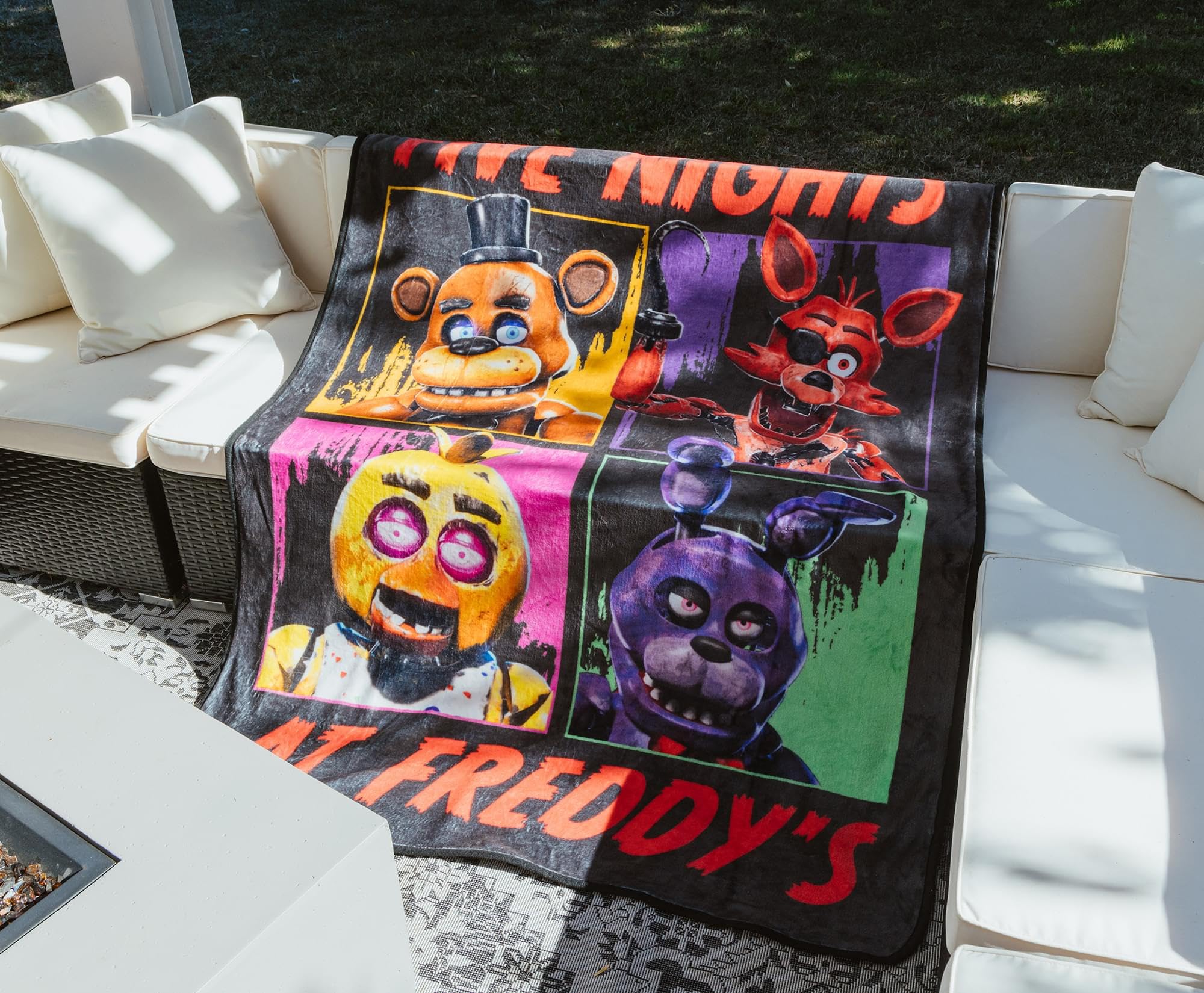 Foto 5 pulgar | Manta Five Nights At Freddy's Characters, 115 X 150 Cm - Venta Internacional.