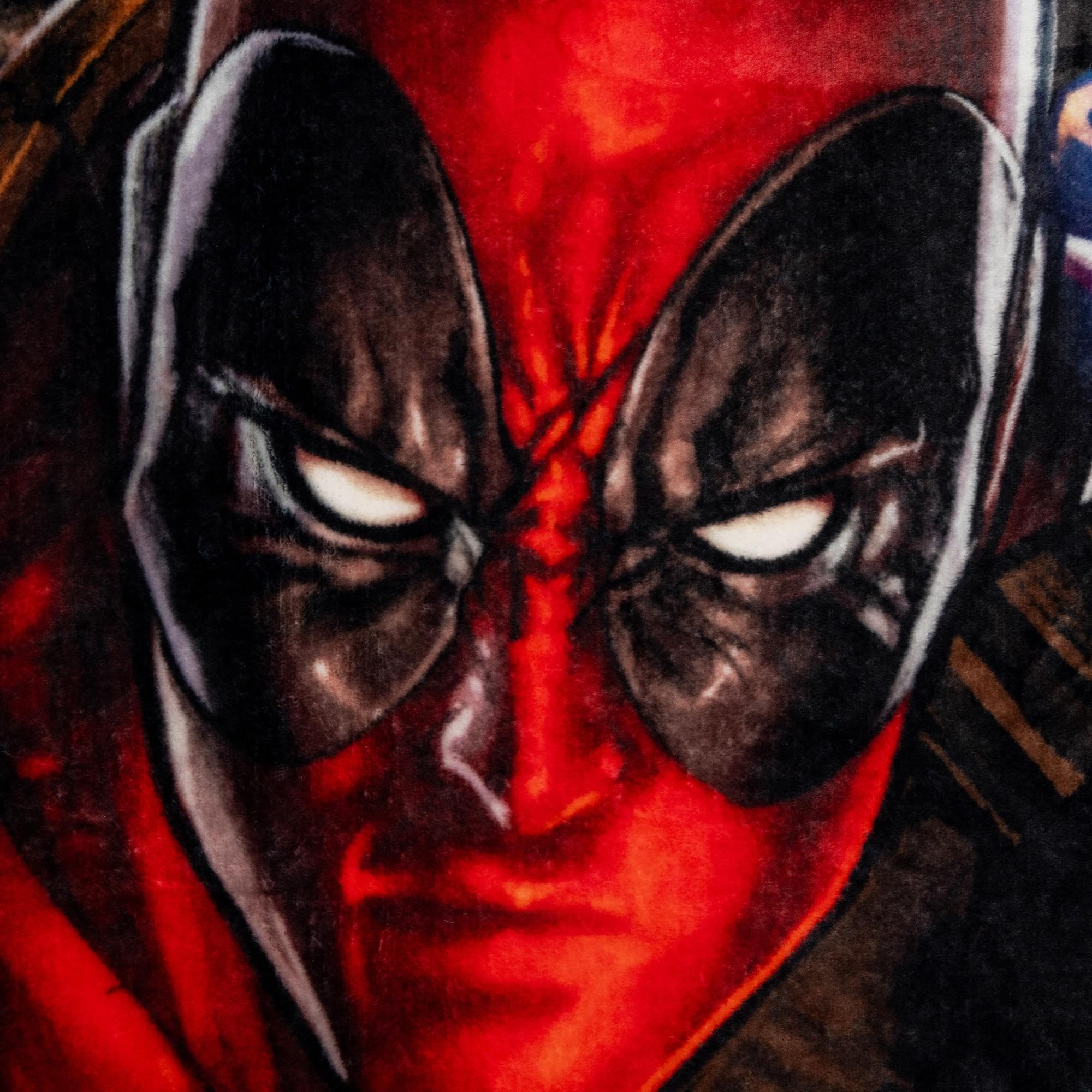 Foto 4 pulgar | Manta Plateada Buffalo Marvel Deadpool Batons - Venta Internacional.