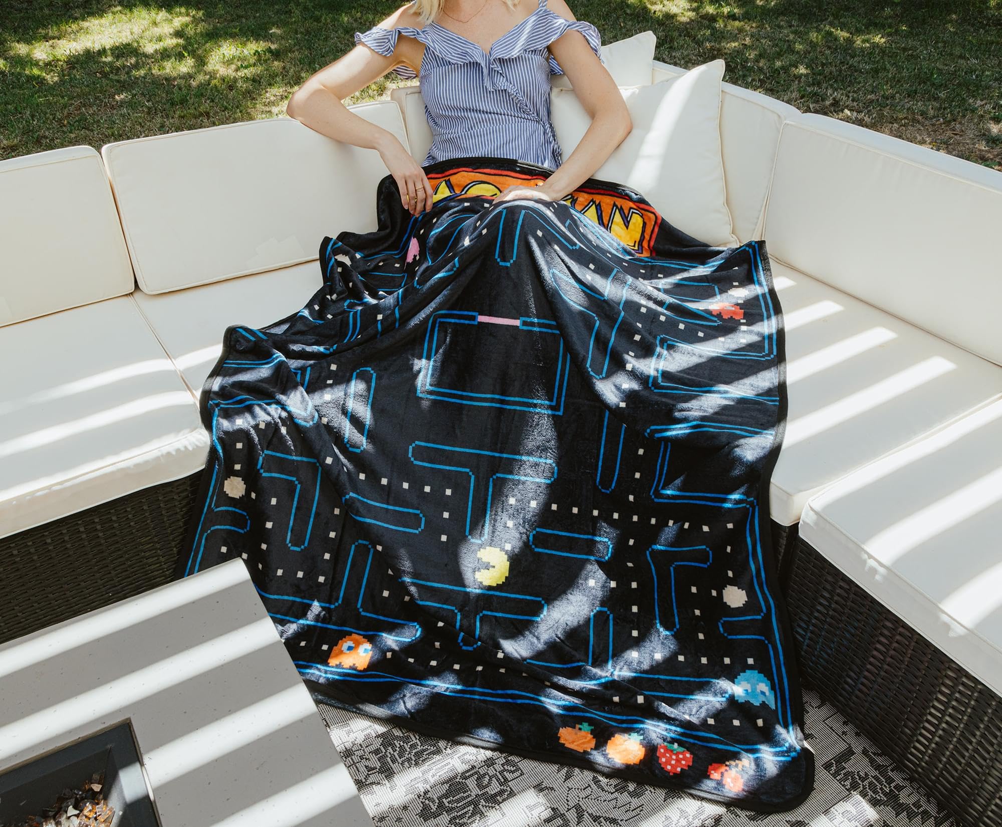 Foto 7 pulgar | Manta Toynk Pac-man Classic Maze 114 X 152 Cm - Venta Internacional.