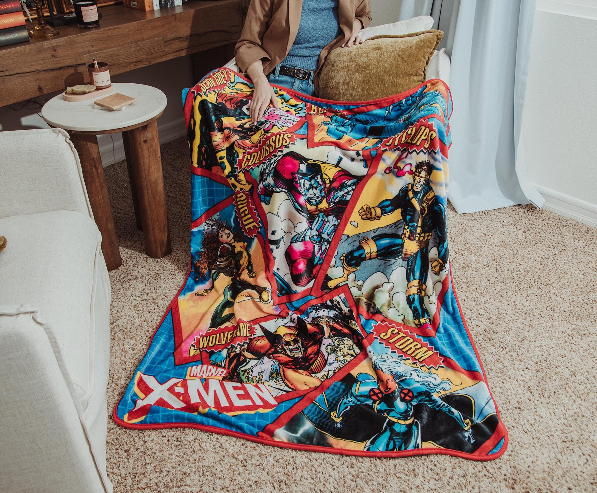 Foto 7 | Manta Plateada Con Tarjetas De Personajes De Los X-men De Buffalo  Marvel - Venta Internacional.
