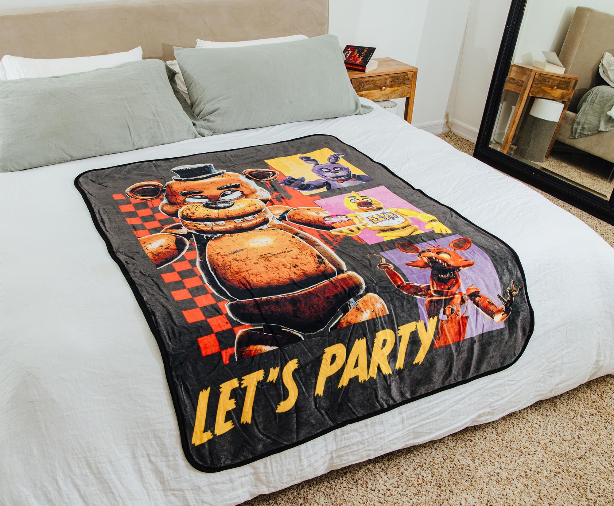 Foto 7 | Manta Silver Buffalo Five Nights At Freddy's - Venta Internacional.