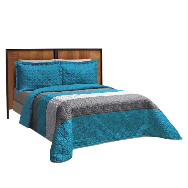 Edredón King Size Elefantito Hogar Zurich color Azul 3 Piezas