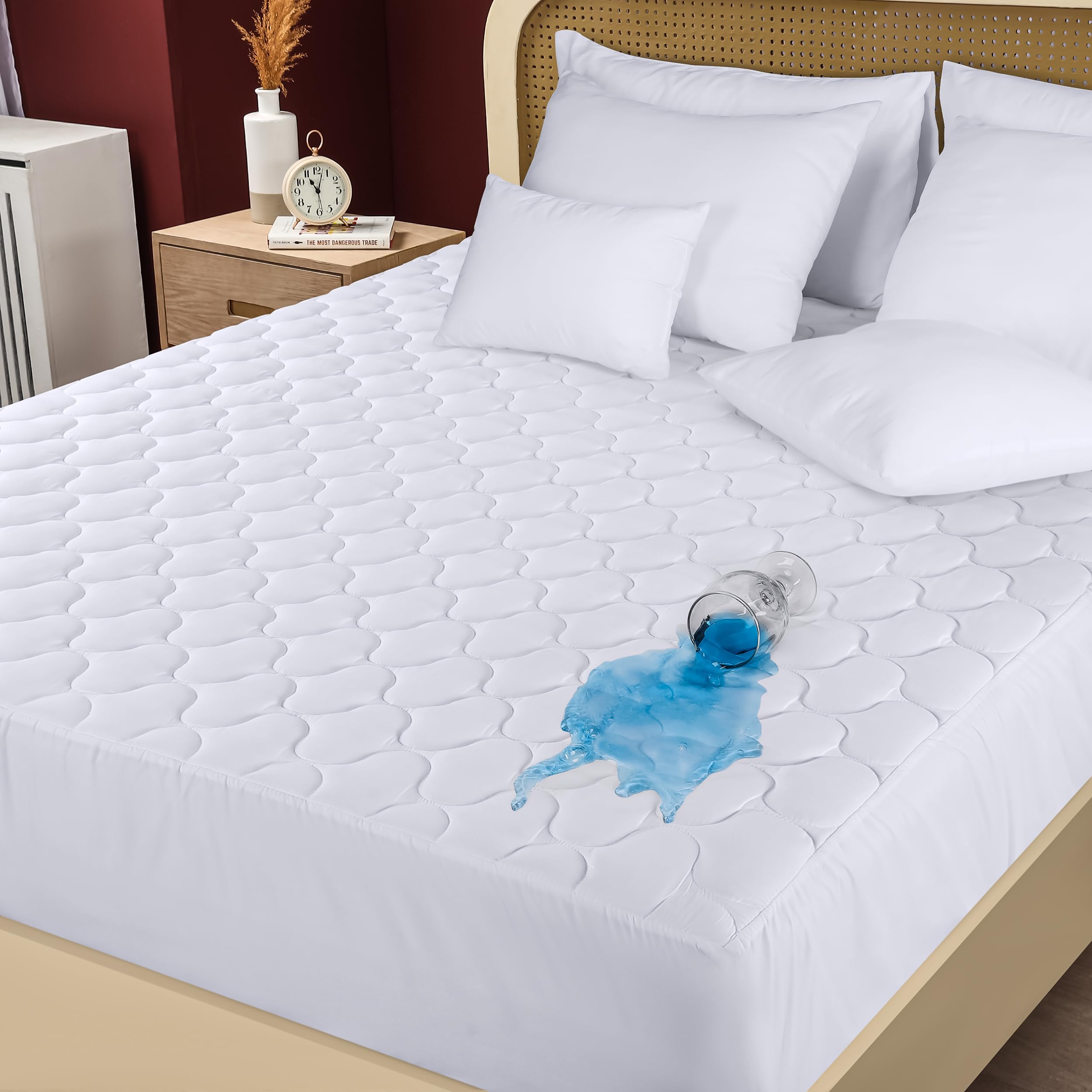 Protector De Colchón Impermeable Utopia Bedding Queen White - Venta Internacional.