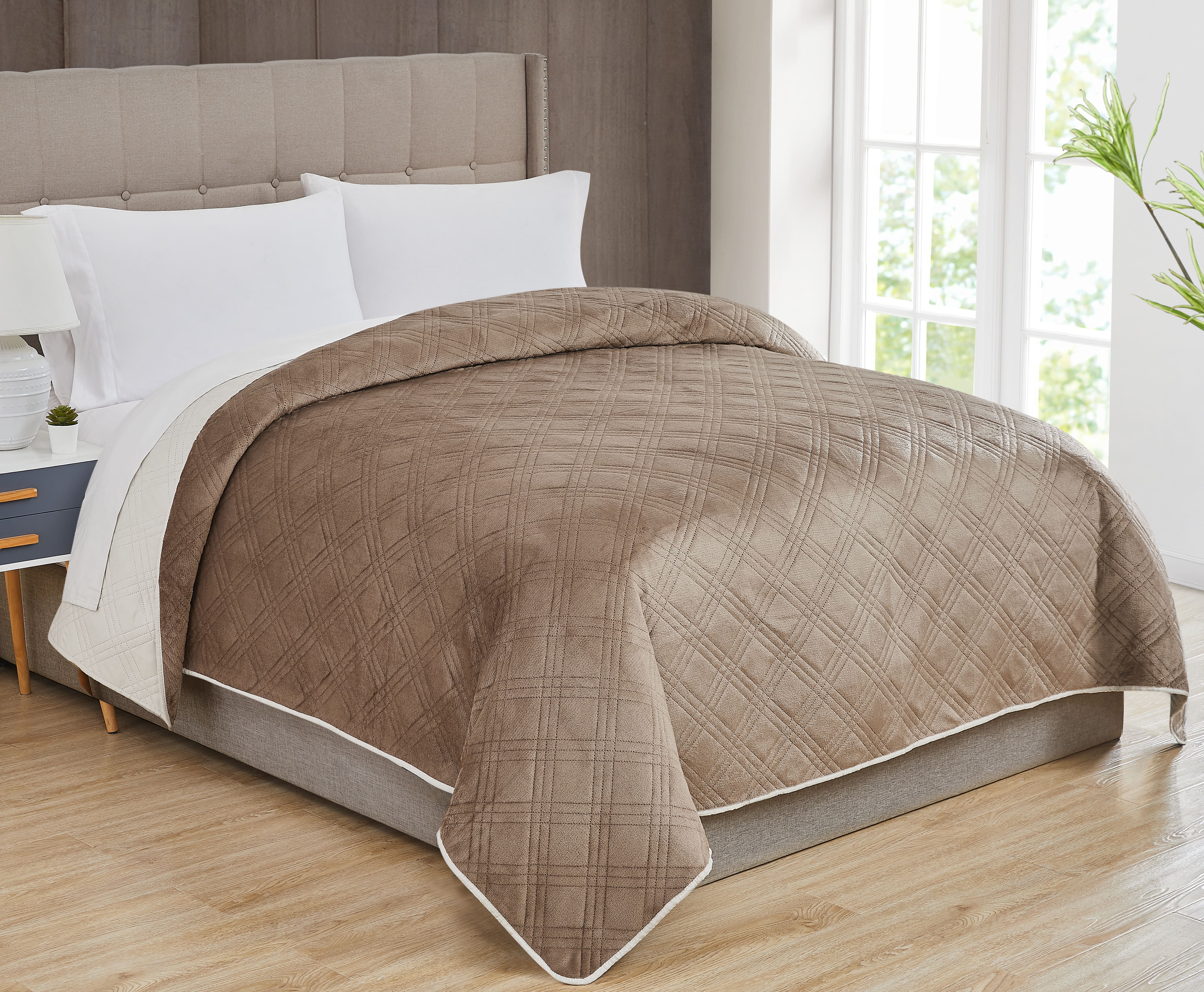 Colcha Aterciopelada Suave Individual Color Taupe - Allure