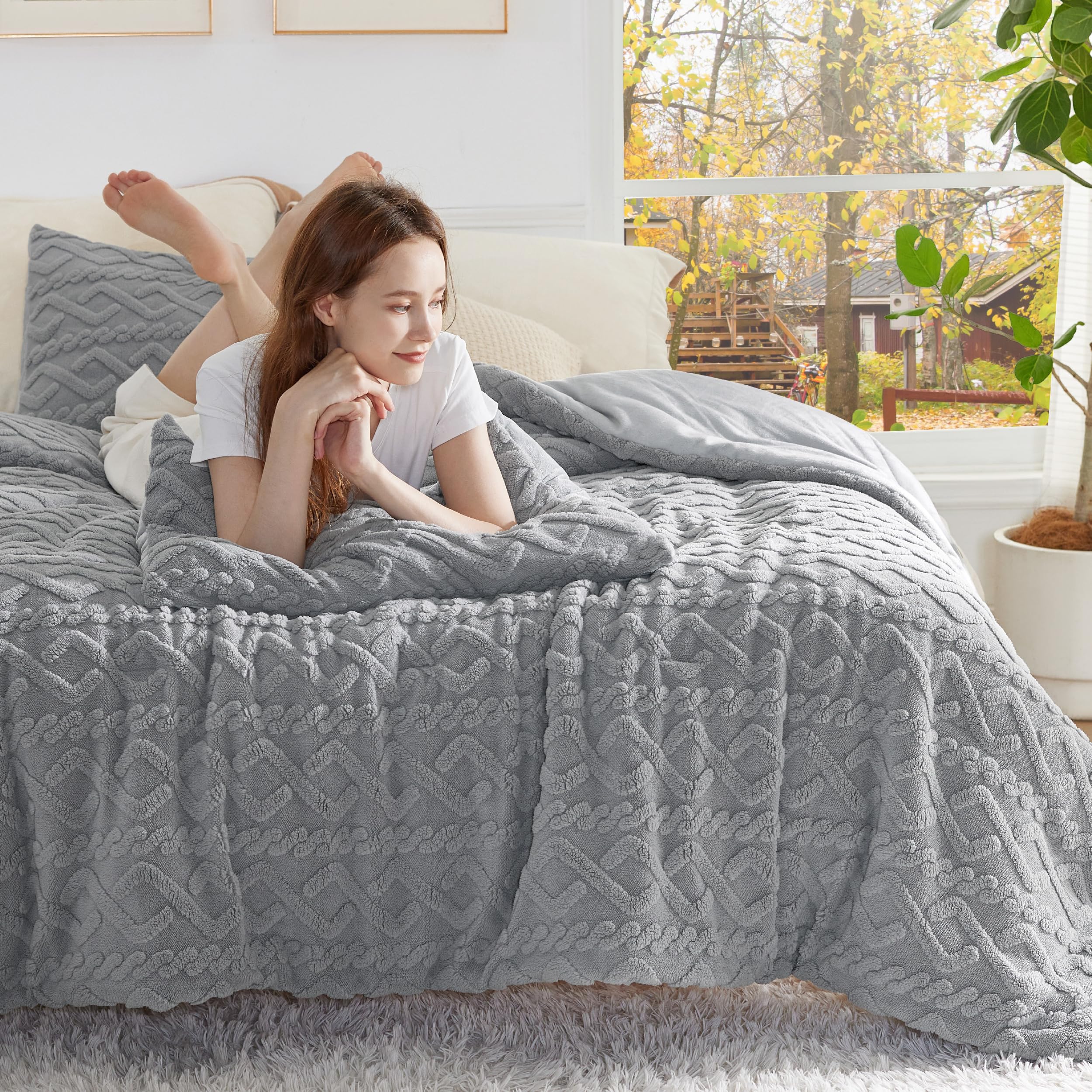 Foto 2 | Set de Edredón Bedsure Fluffy de Felpa Gris King Size - Venta Internacional