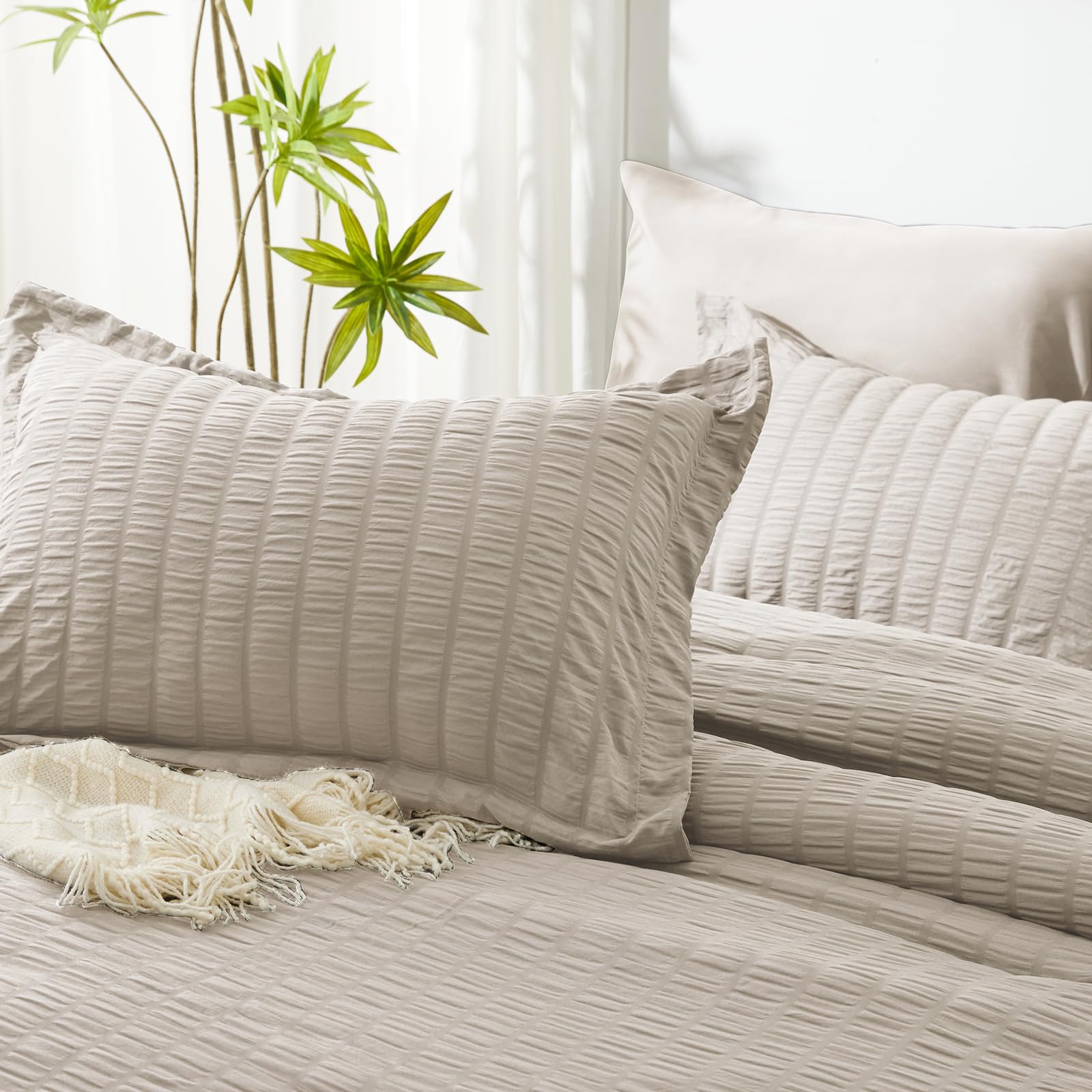 Foto 7 | Juego de Edredón Cozylux Queen Seersucker Warm Taupe 7 Piezas - Venta Internacional