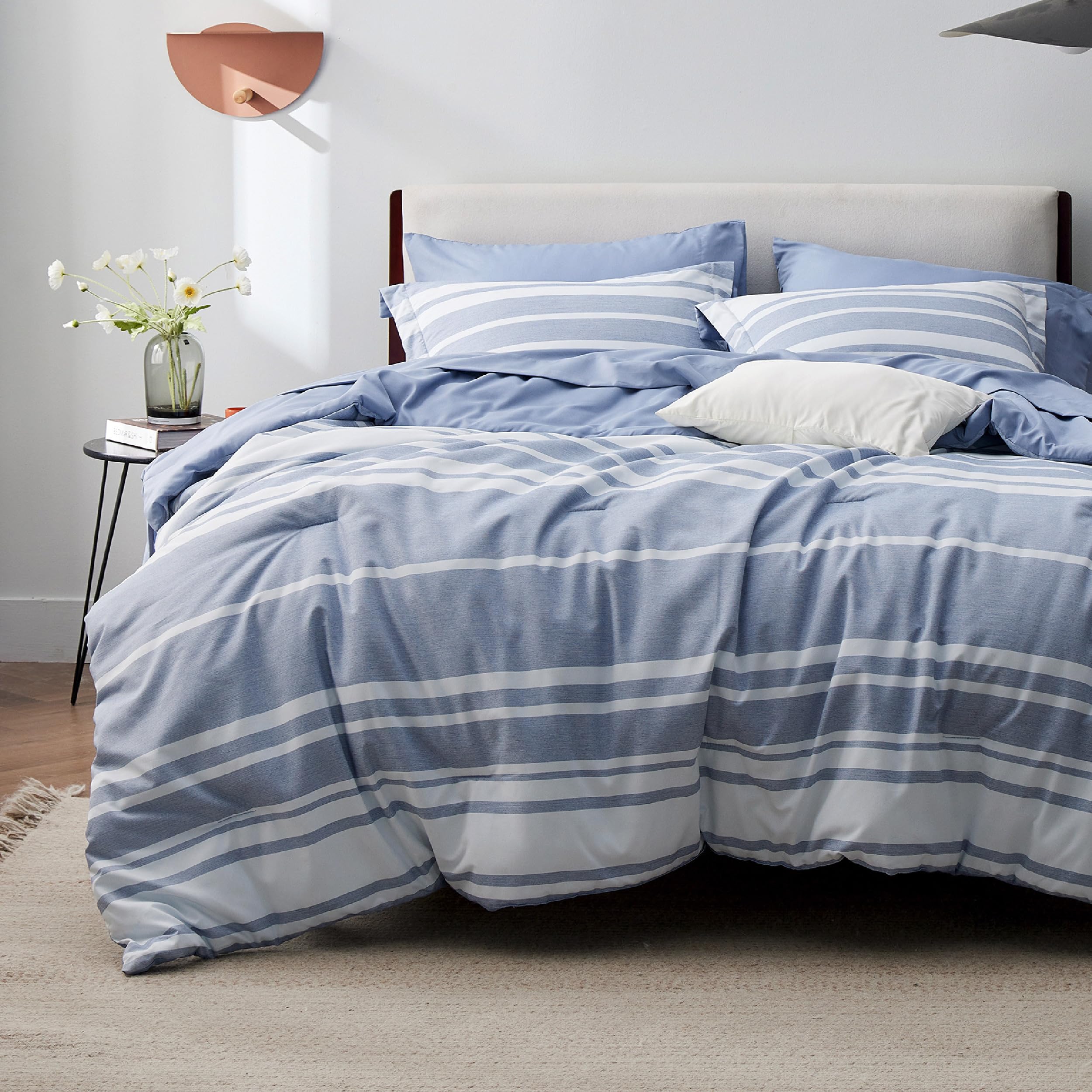 Foto 1 | Juego De Edredón Bedsure King, Blanco Y Azul A Rayas, 7 Piezas - Venta Internacional.