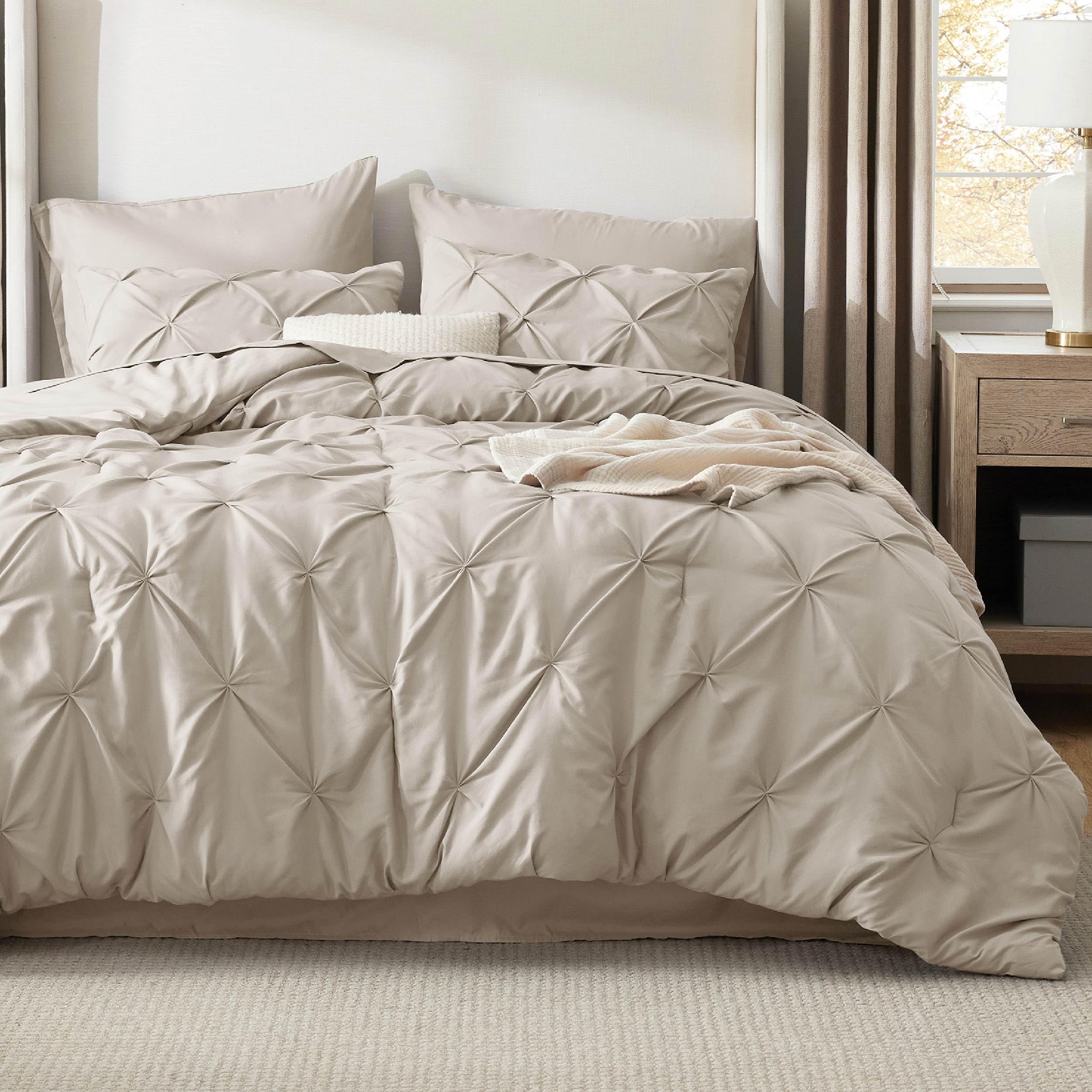 Foto 2 | Juego De Edredón Bedsure California King Pinch Pleat Beige 7 Piezas - Venta Internacional.