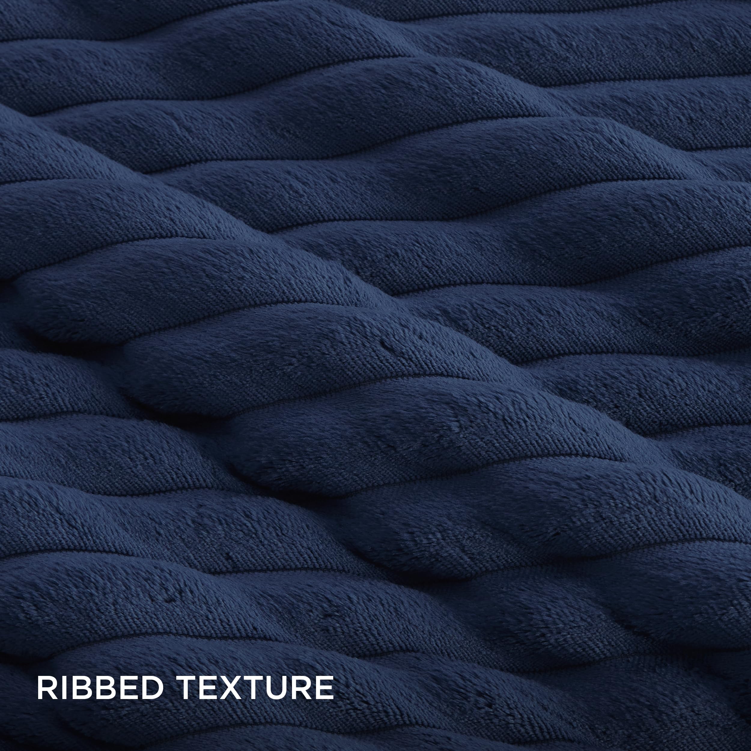 Foto 4 | Juego De Edredón Bedsure Fluffy Queen Con 2 Fundas De Almohada, Color Azul Marino - Venta Internacional.