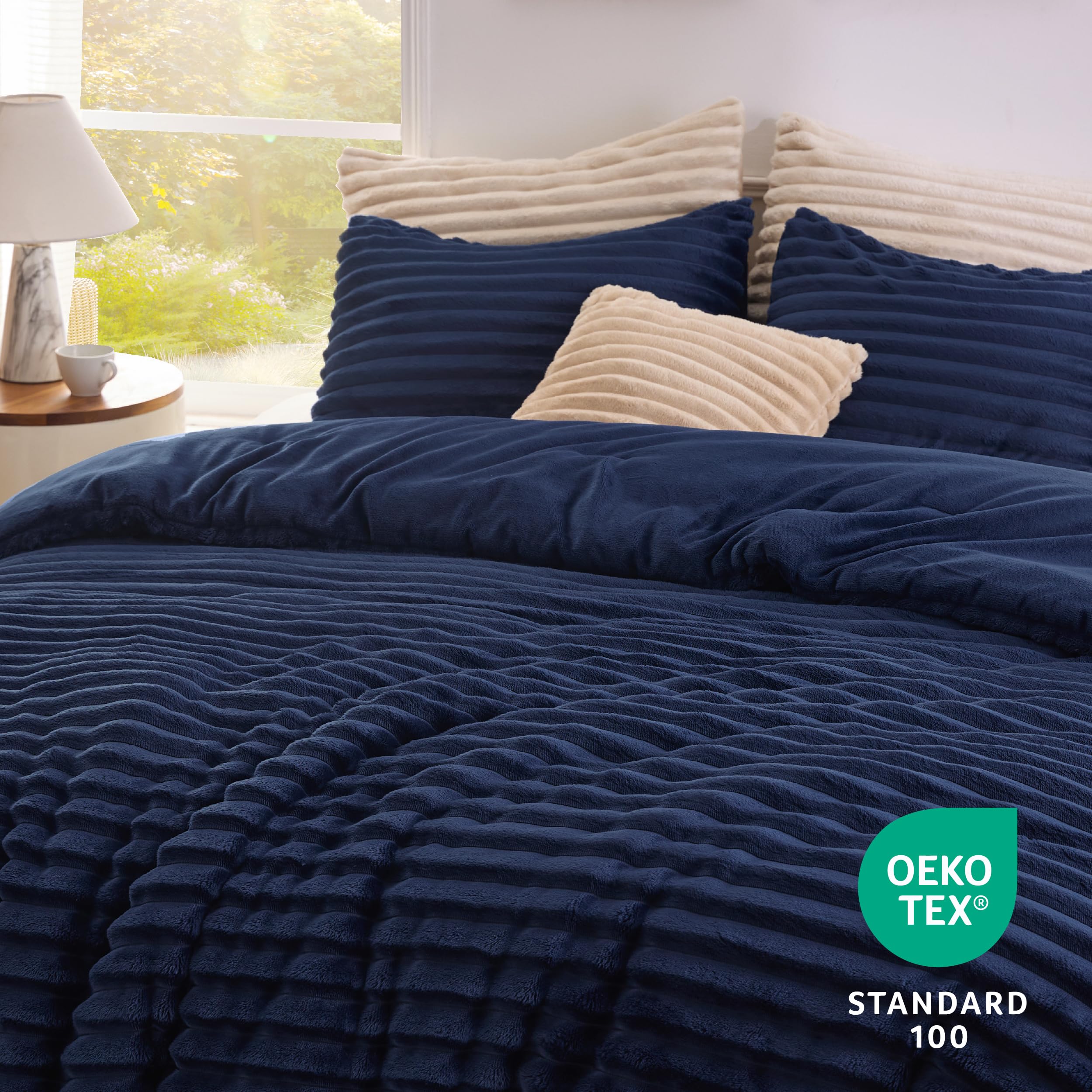 Foto 5 | Juego De Edredón Bedsure Fluffy Queen Con 2 Fundas De Almohada, Color Azul Marino - Venta Internacional.