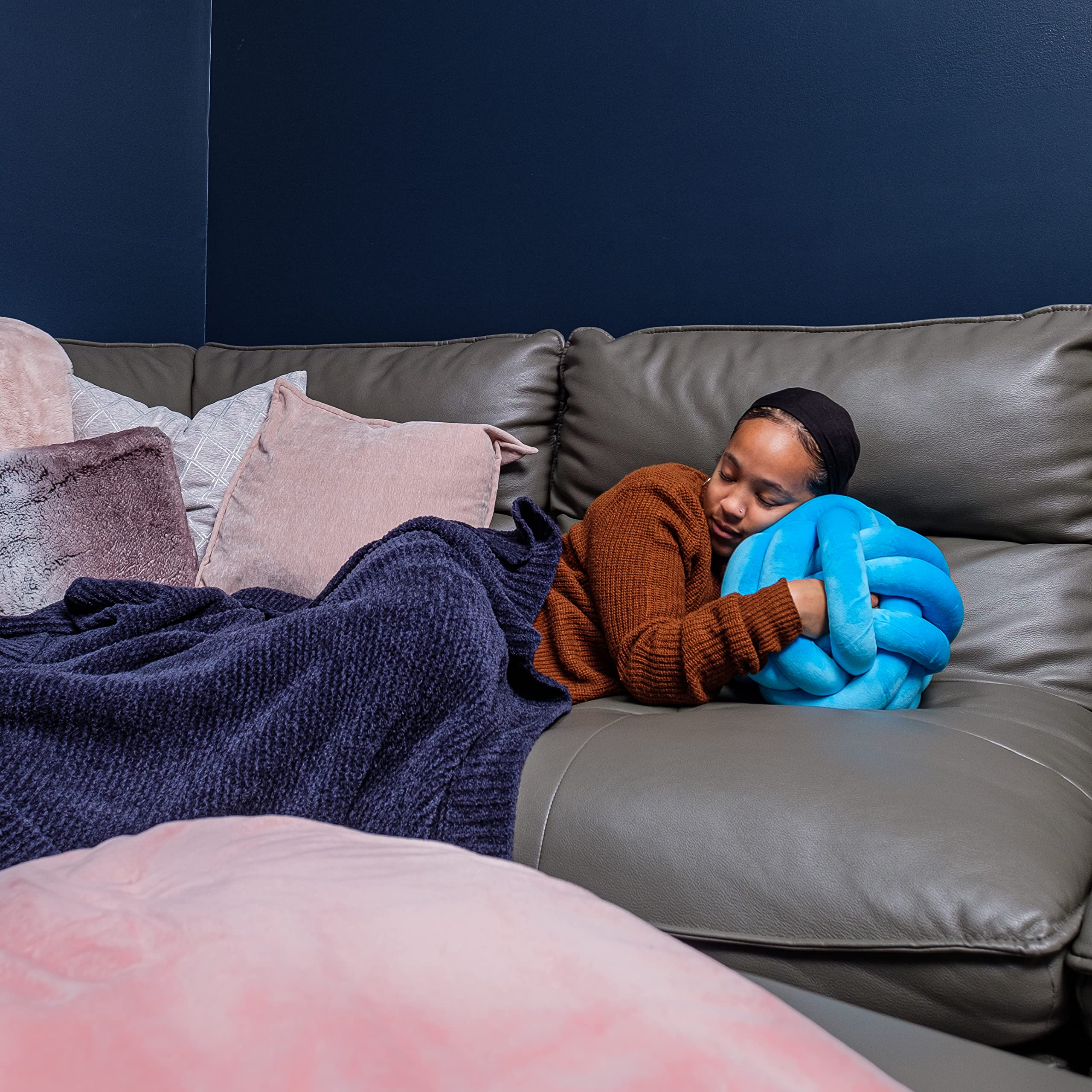 Foto 4 pulgar | Sensory Pillow Playlearn Cuddle Ball, 25 Cm, Azul, Para Niños - Venta Internacional.