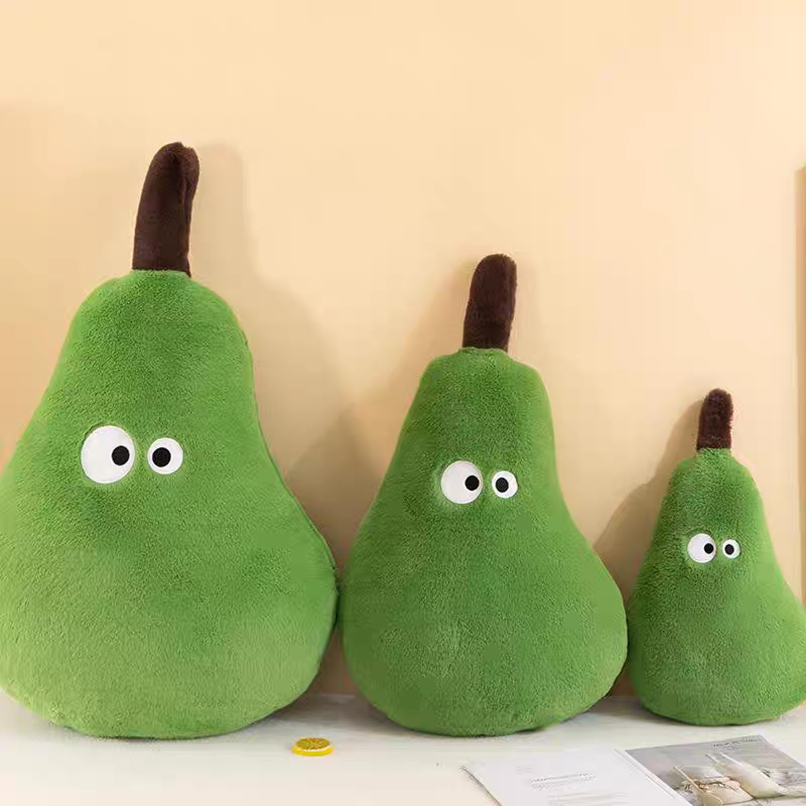 Foto 3 pulgar | Almohada De Felpa Rellena Pear Fruit Collection, 35 Cm, Color Verde - Venta Internacional.