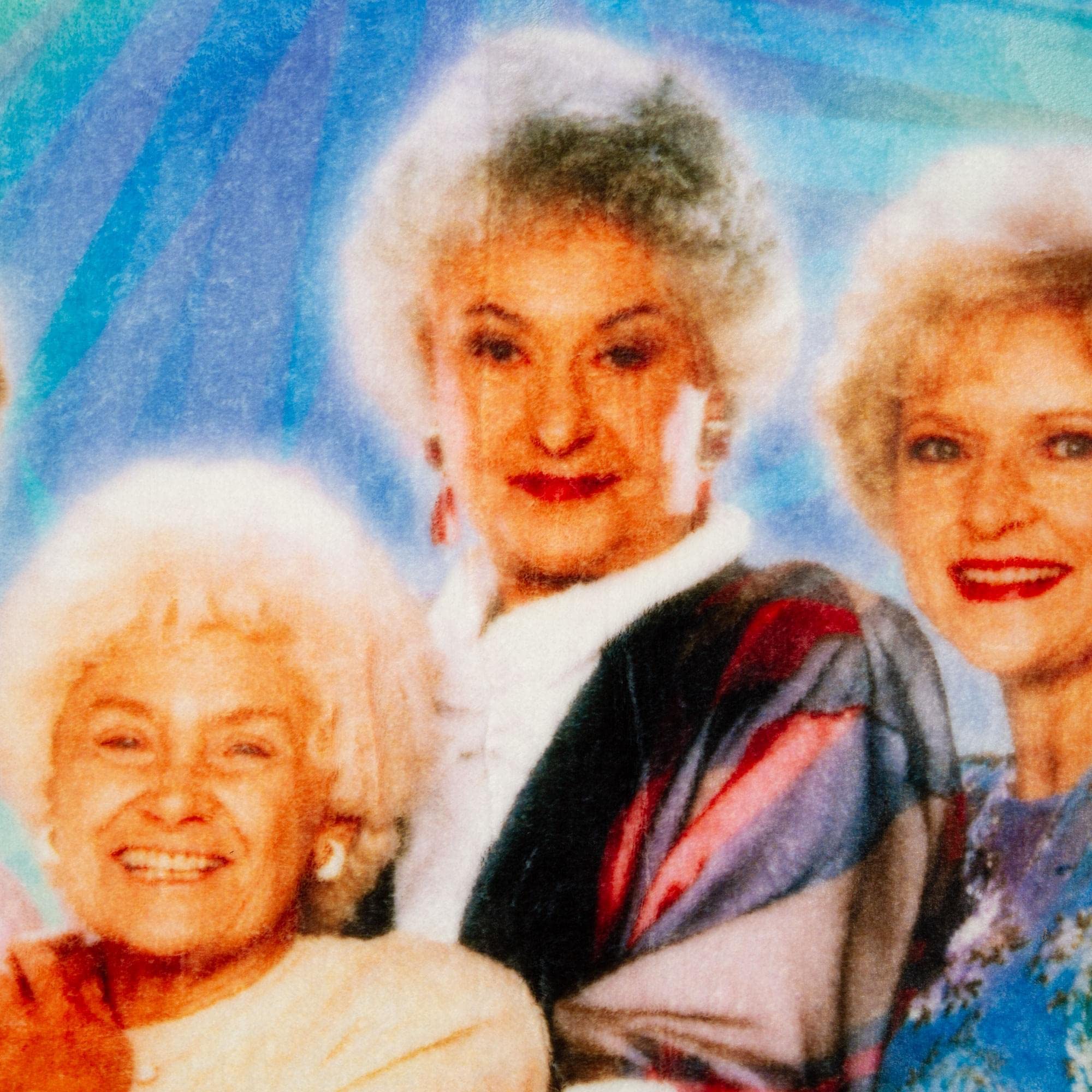 Foto 3 pulgar | Manta Polar Silver Buffalo The Golden Girls, 45 X 60 Pulgadas - Venta Internacional.