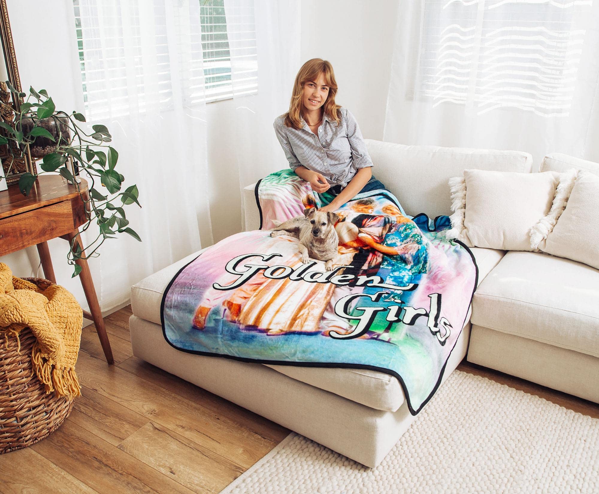 Foto 7 | Manta Polar Silver Buffalo The Golden Girls, 45 X 60 Pulgadas - Venta Internacional.
