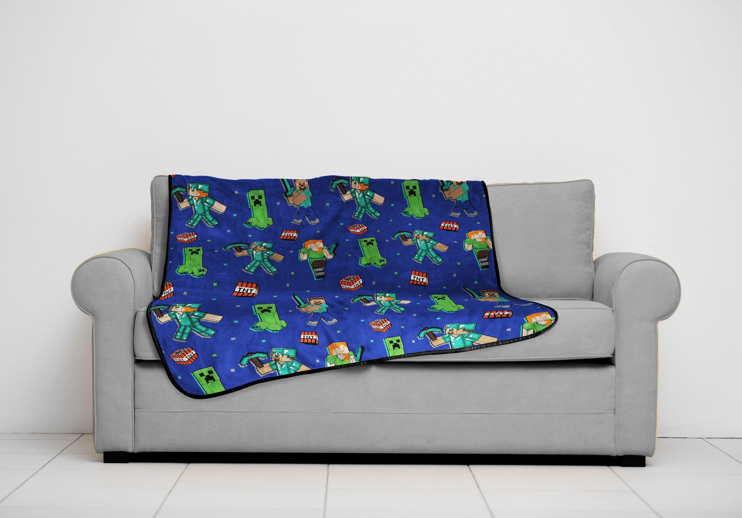 Foto 3 pulgar | Manta De Felpa Jay Franco Minecraft Creeper 127 X 152 Cm - Venta Internacional.