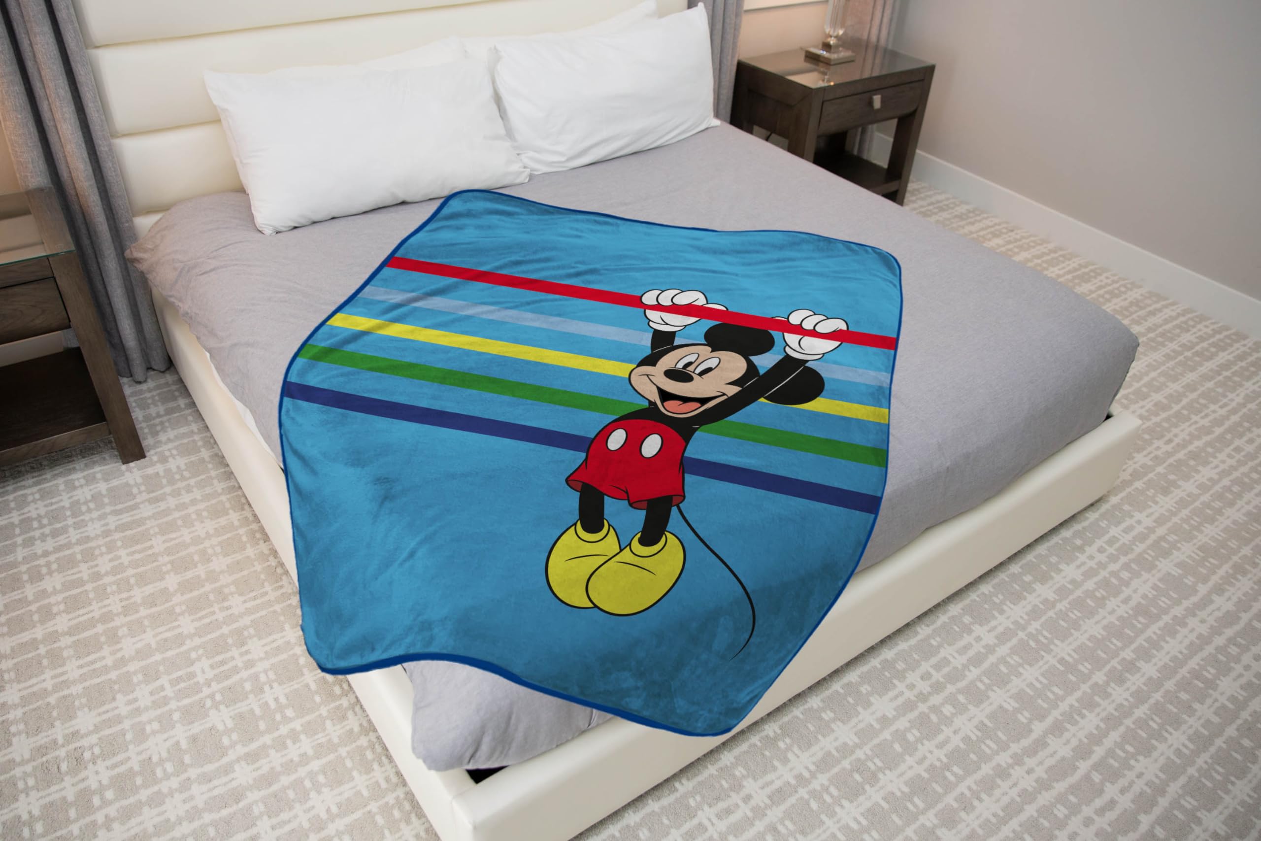 Foto 3 pulgar | Manta Sunny Side Up Disney Mickey Mouse De 46 X 150 Cm - Venta Internacional.
