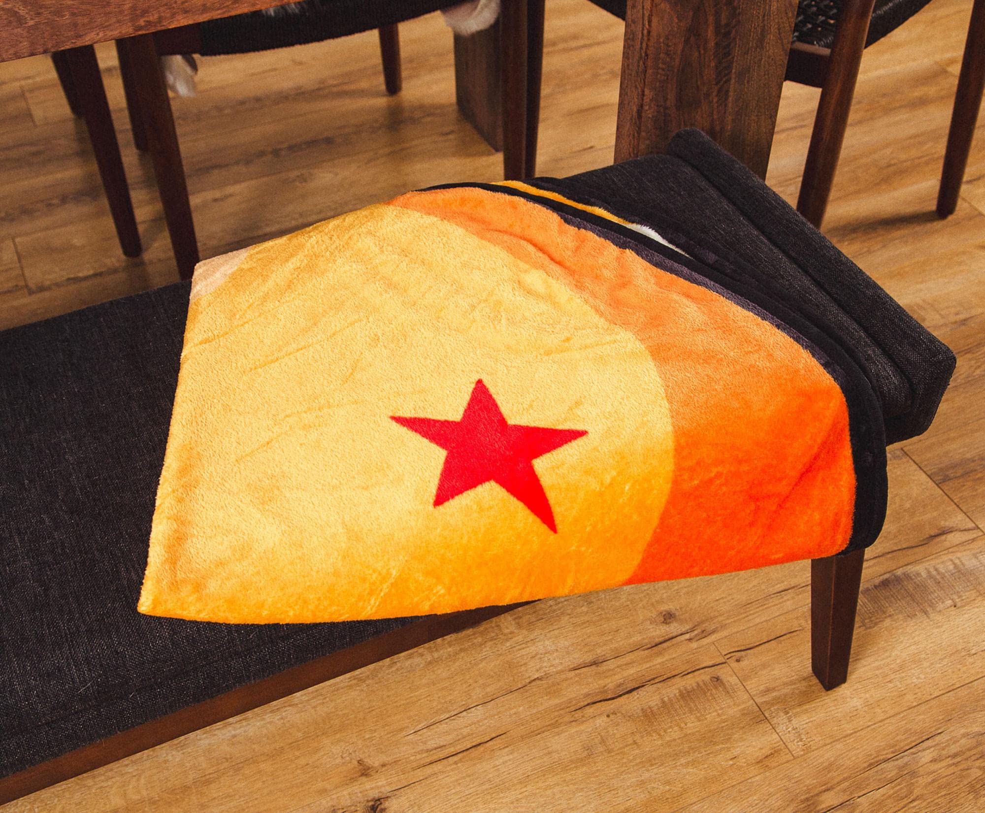 Foto 6 pulgar | Manta Just Funky Dragon Ball Z 4 Estrellas Dragon Ball - Venta Internacional.