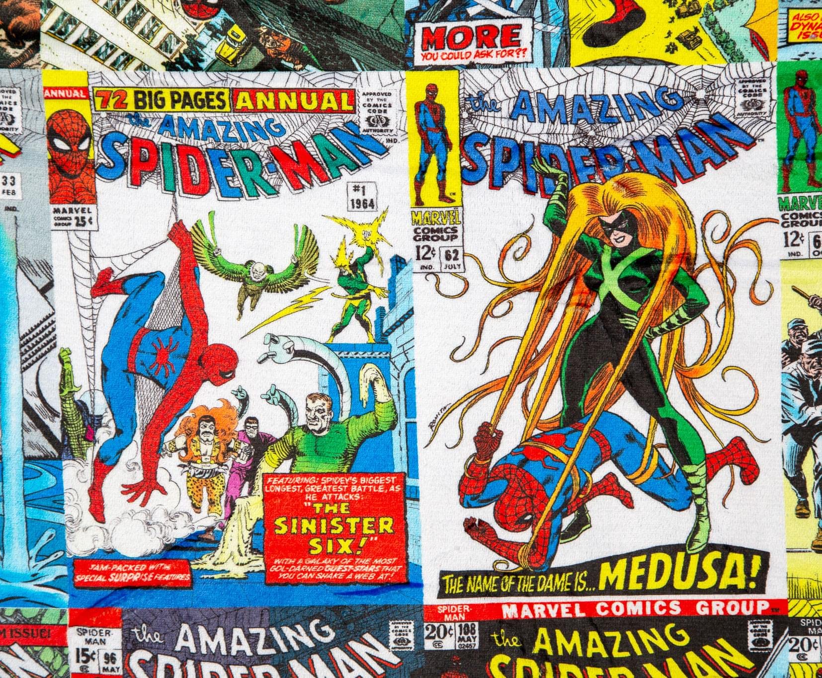 Foto 4 pulgar | Throw Blanket Edición Especial Del 60 Aniversario De Spider-man - Venta Internacional.