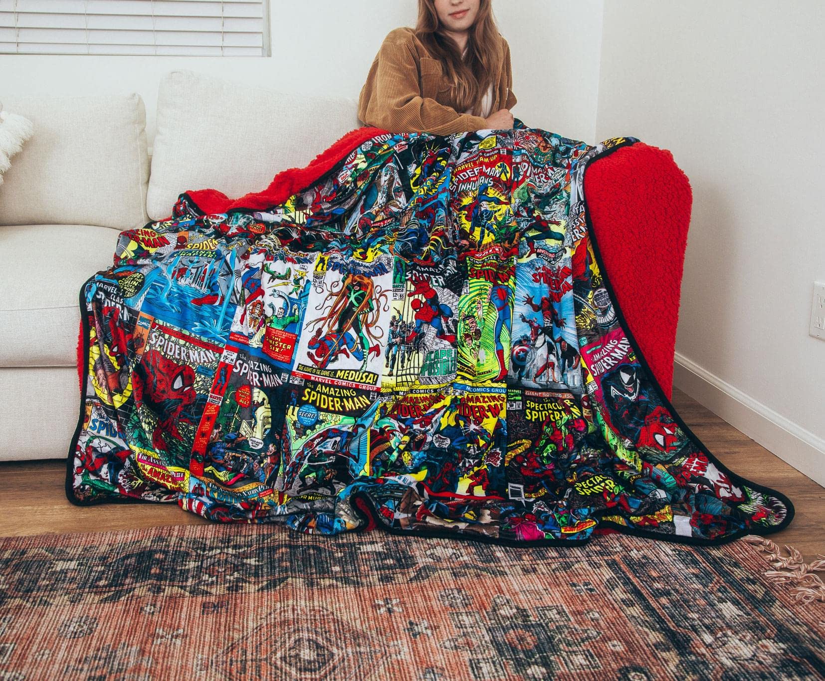 Foto 5 pulgar | Throw Blanket Edición Especial Del 60 Aniversario De Spider-man - Venta Internacional.