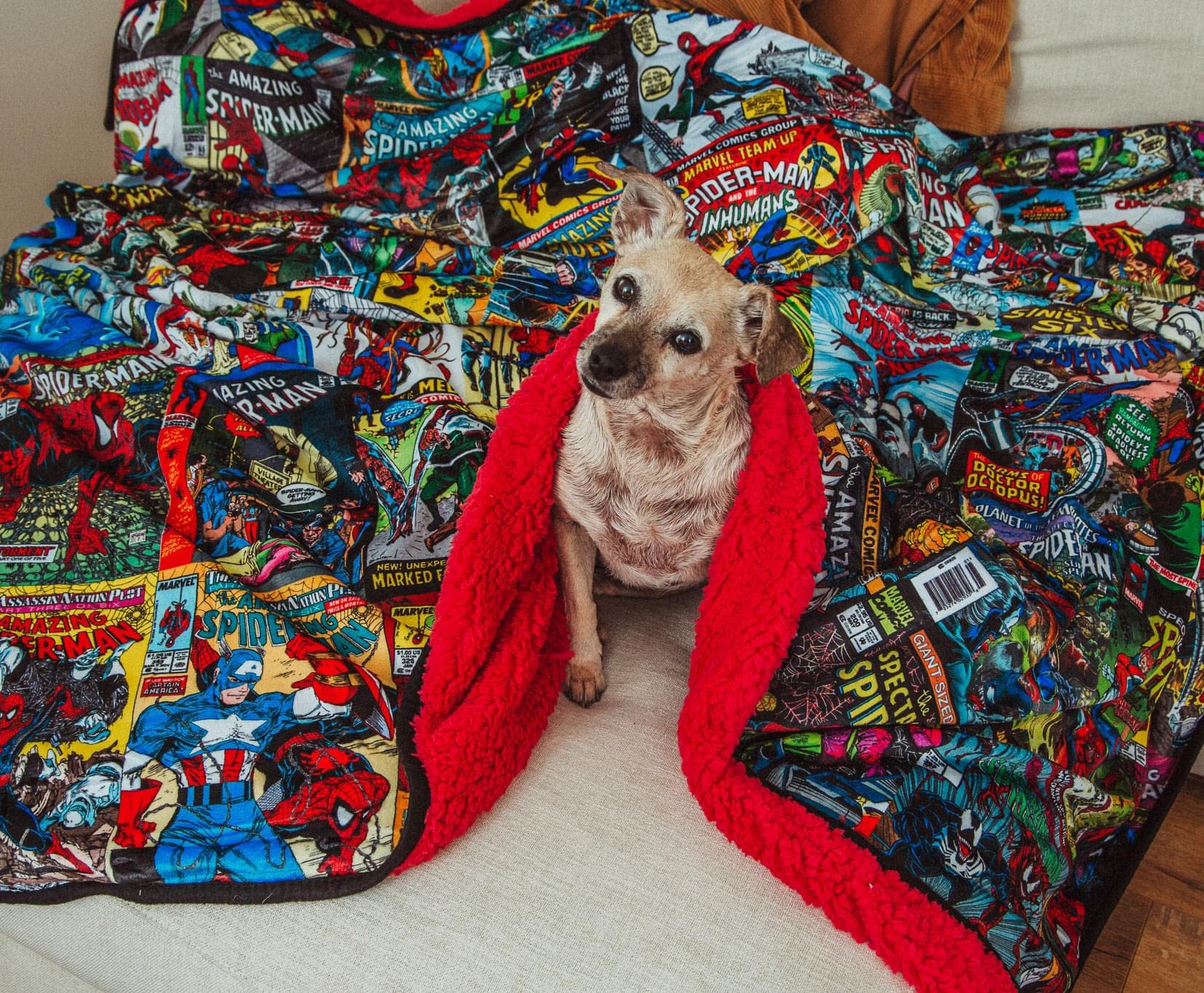 Foto 6 | Throw Blanket Edición Especial Del 60 Aniversario De Spider-man - Venta Internacional.