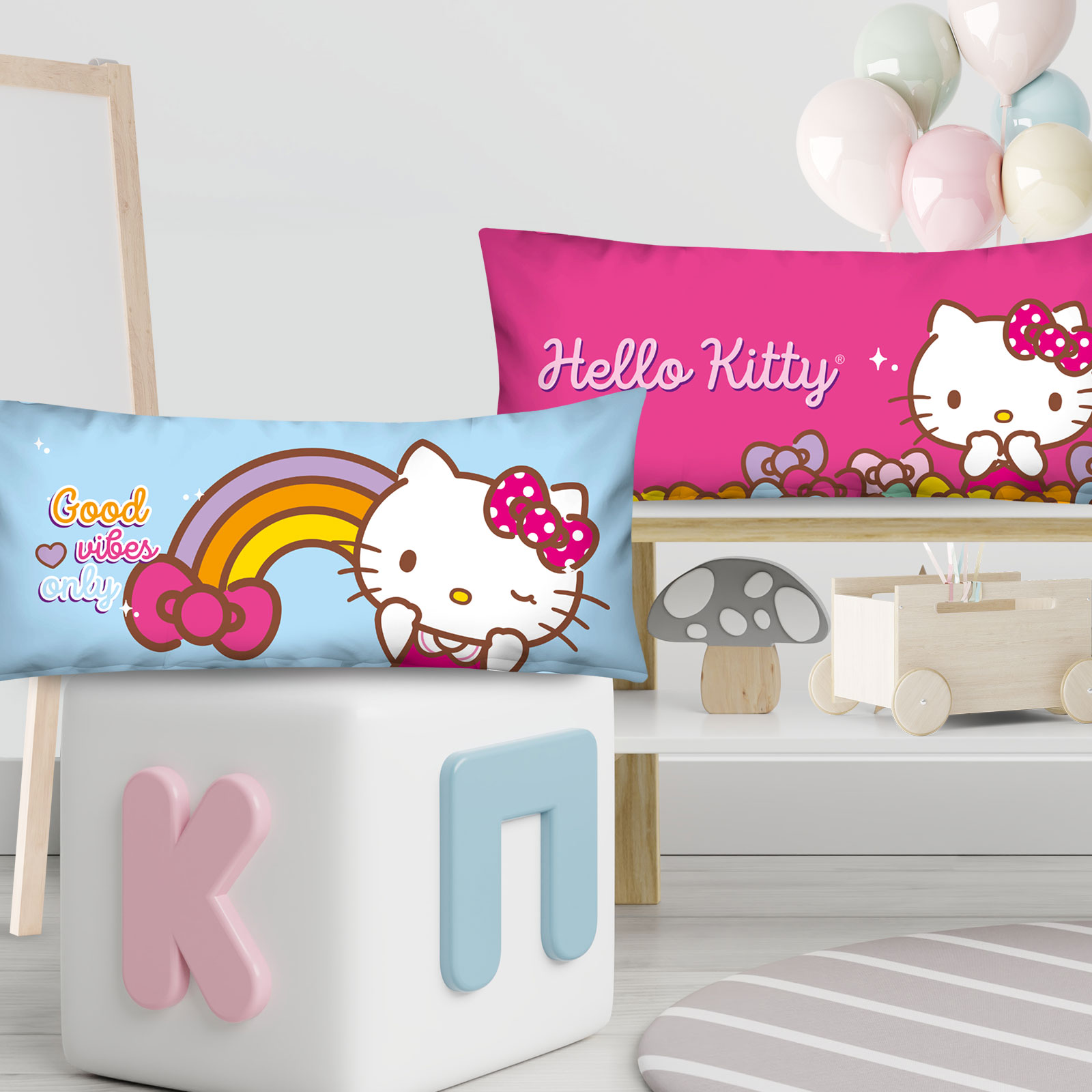 Foto 3 pulgar | Almohada Súper Jumbo Hello Kitty Good