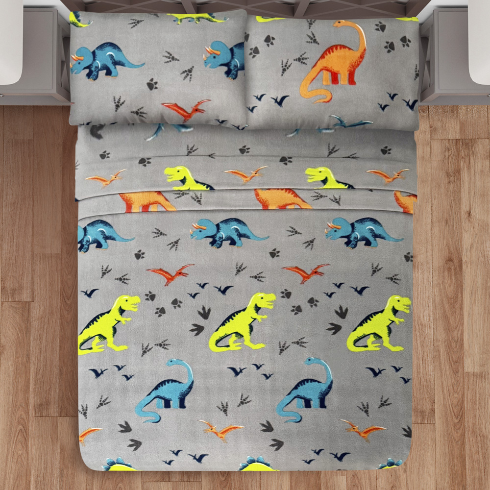 Foto 4 pulgar | Juego De Sábana Polar Matrimonial Elefantito Hogar Rex Color Gris Invernal Dinosaurios