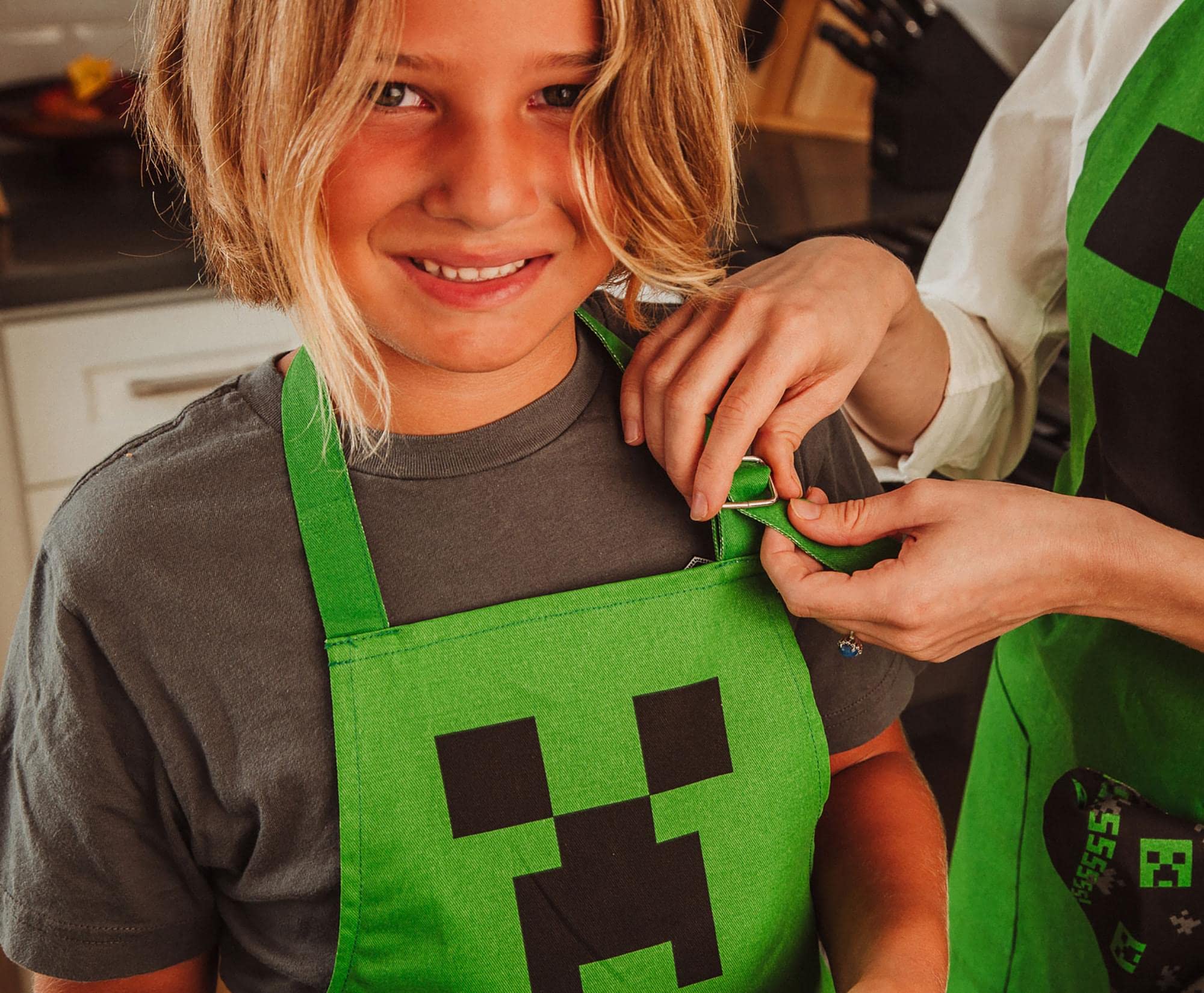 Foto 5 pulgar | Delantal De Cocina Minecraft Green Creeper Youth  100% Algodón - Venta Internacional.