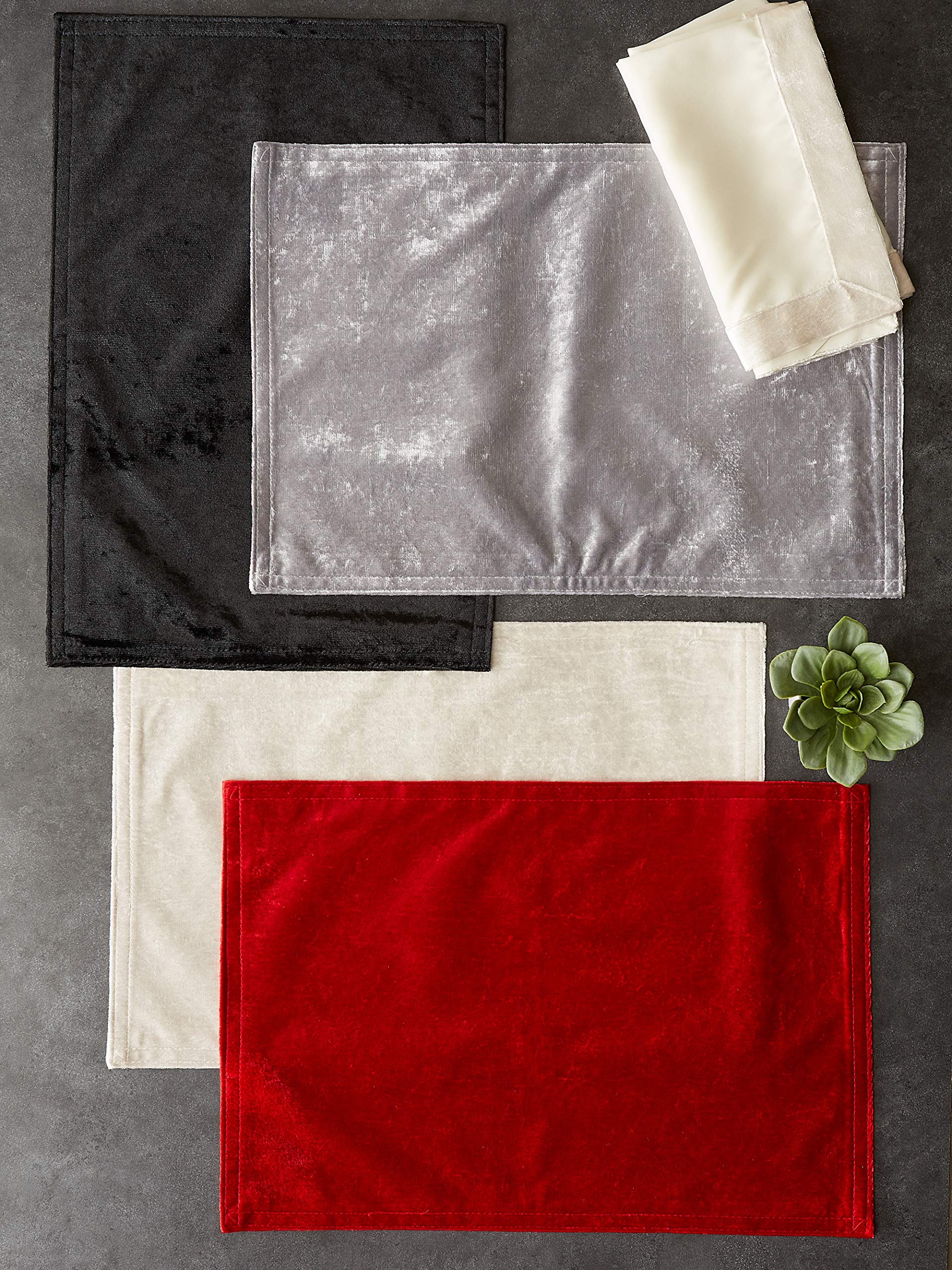 Foto 4 | Juego De Manteles Individuales Dii Velvet Collection, Color Crema, 4 Piezas - Venta Internacional.