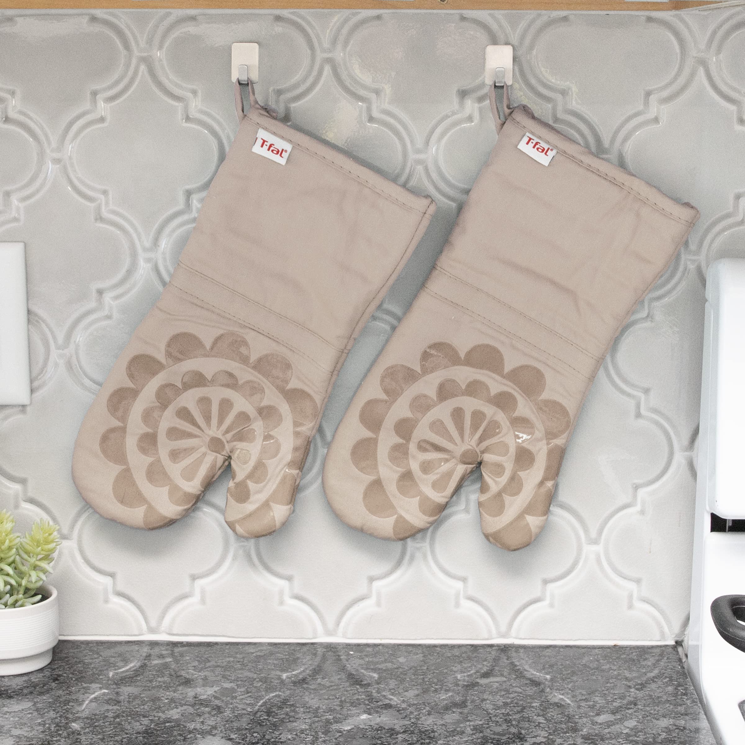 Foto 6 pulgar | Manopla Para Horno, Diseño De Medallón En Forma De T, 100% Algodón Con Asa De Silicona - Venta Internacional.