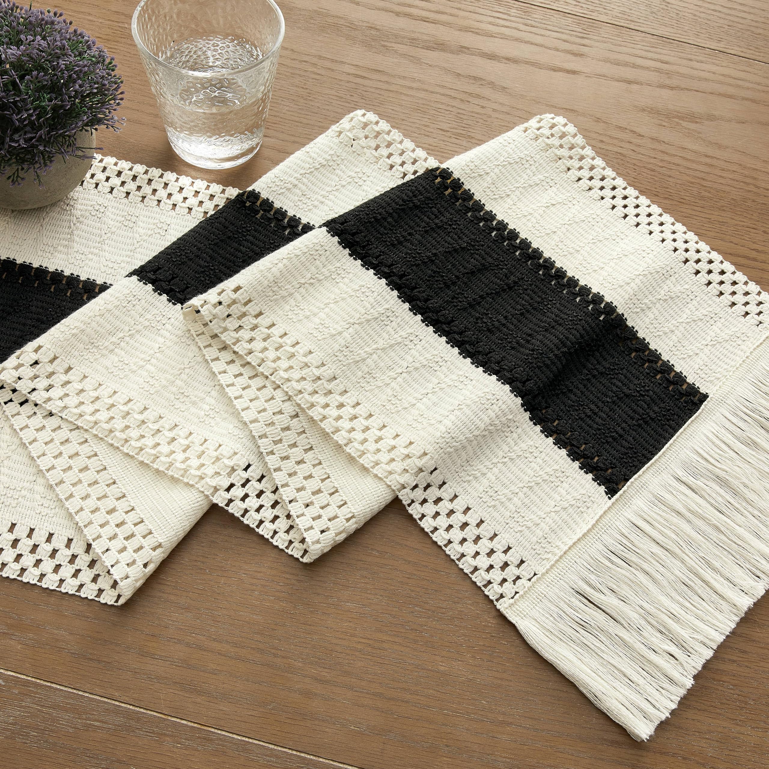 Foto 7 | Camino De Mesa Zeemart, Estilo Macramé, Bicolor, 30 X 150 Cm, Negro/iv - Venta Internacional.