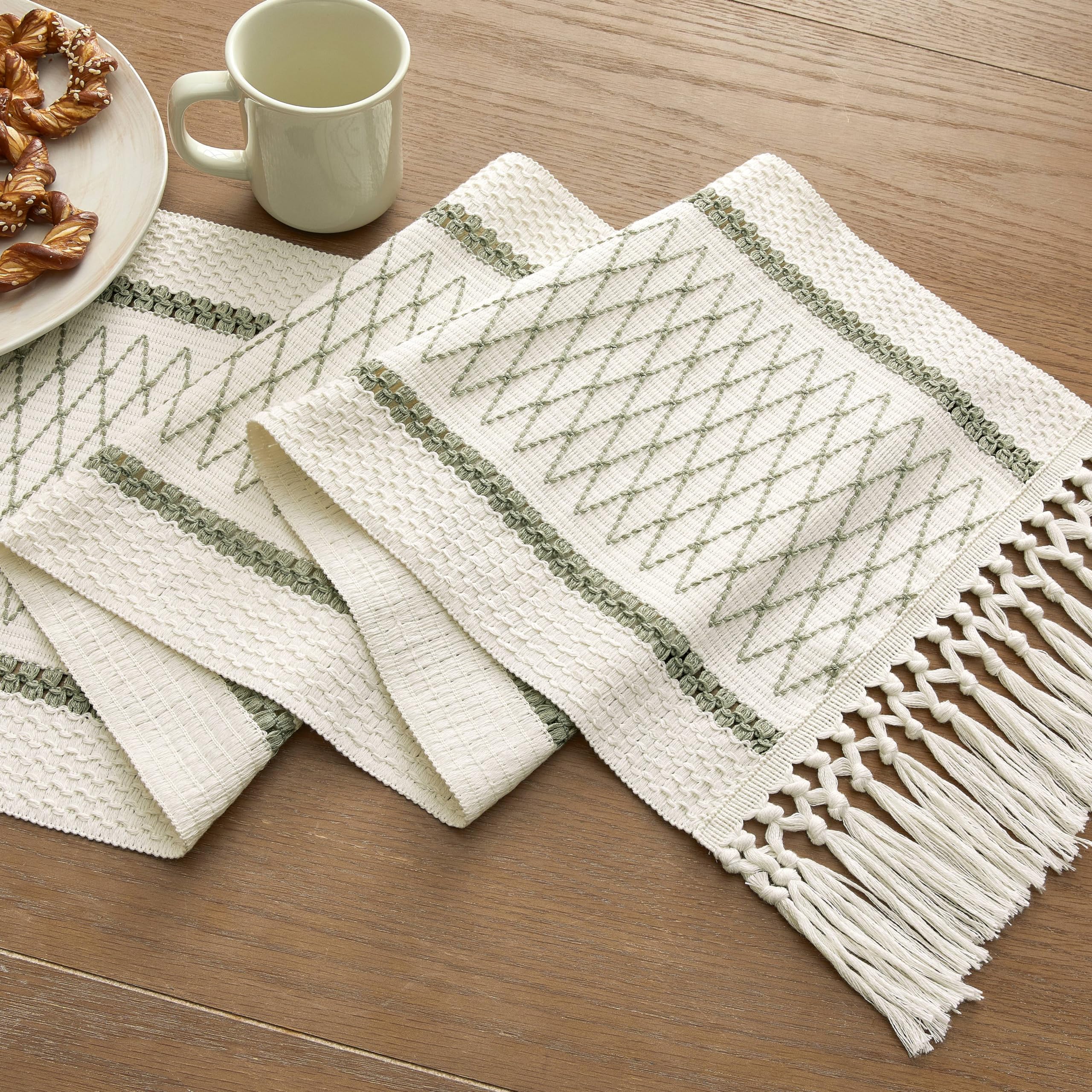 Foto 7 | Tapete De Mesa Zeemart, Estilo Macramé, Bicolor, 30 X 230 Cm, Color Verde - Venta Internacional.