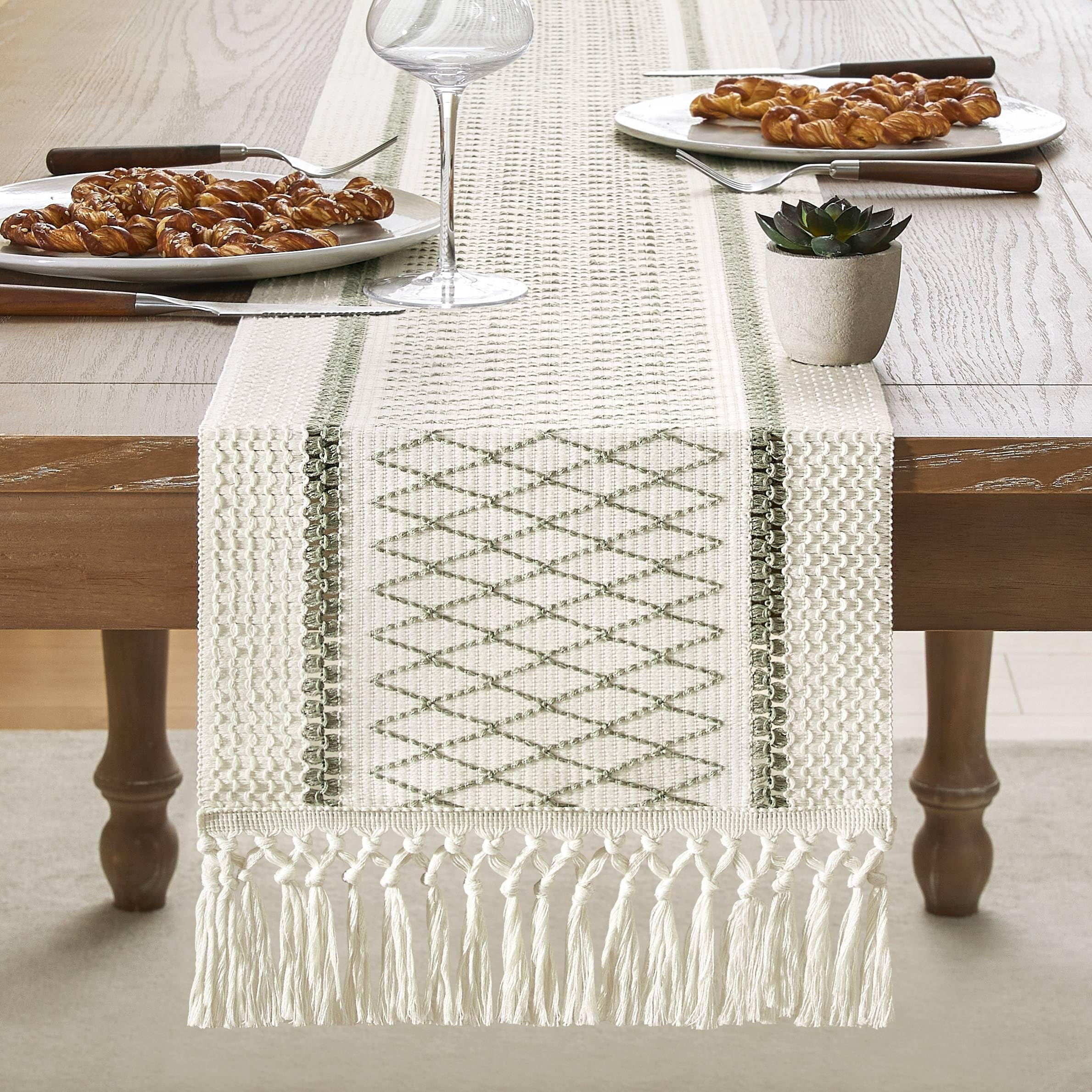Foto 2 | Tapete De Mesa Zeemart, Estilo Macramé, Bicolor, 30 X 120 Cm, Color Verde - Venta Internacional.