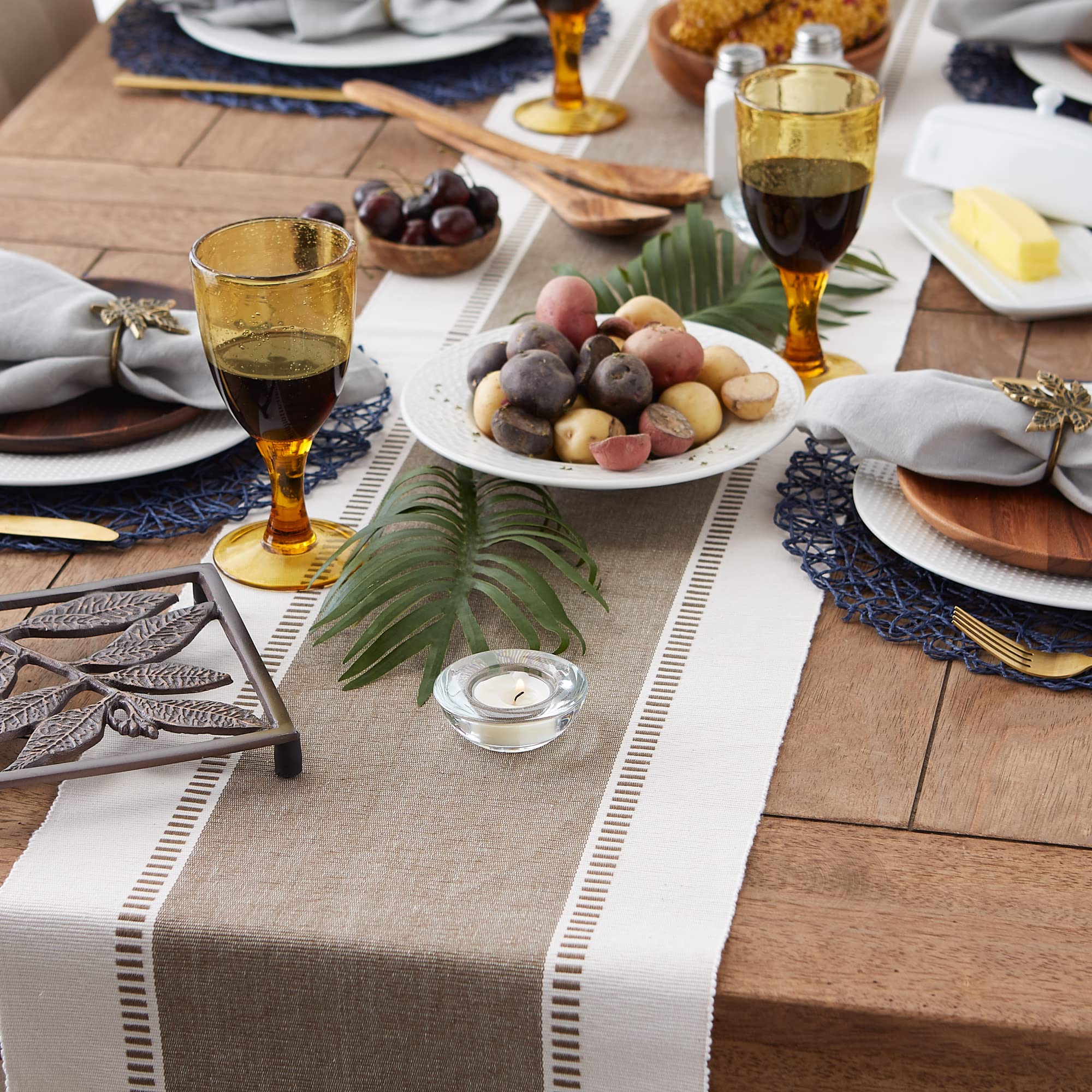 Foto 5 | Camino De Mesa Dii Dobby Stripe Tejido 33 X 275 Cm, Color Marrón, 100% Algodón - Venta Internacional.